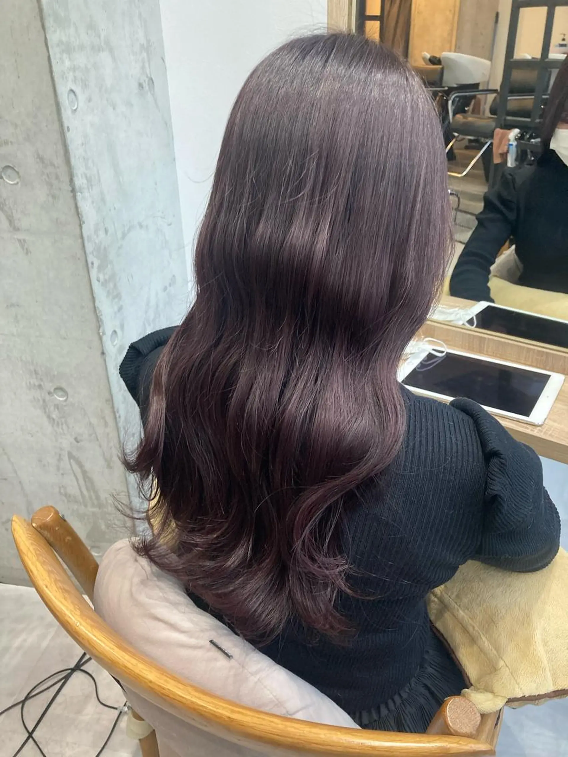 ロング ✨色持ちの良い艶 カラー✨蟹江真世のヘアスタイル