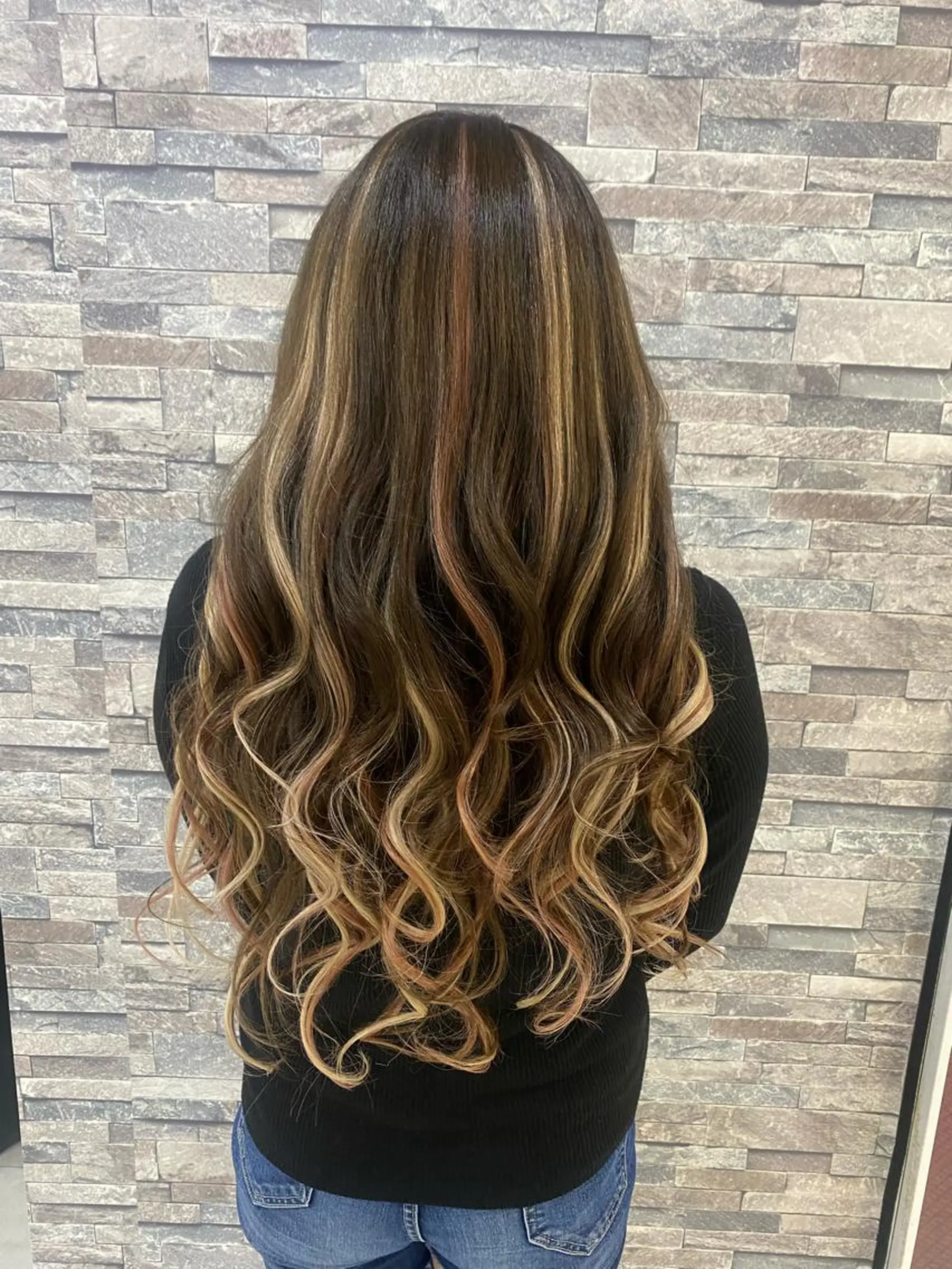 ミディアム ヘアカラー エクステ 土屋朱理/ ハイトーンカラーのヘアスタイル