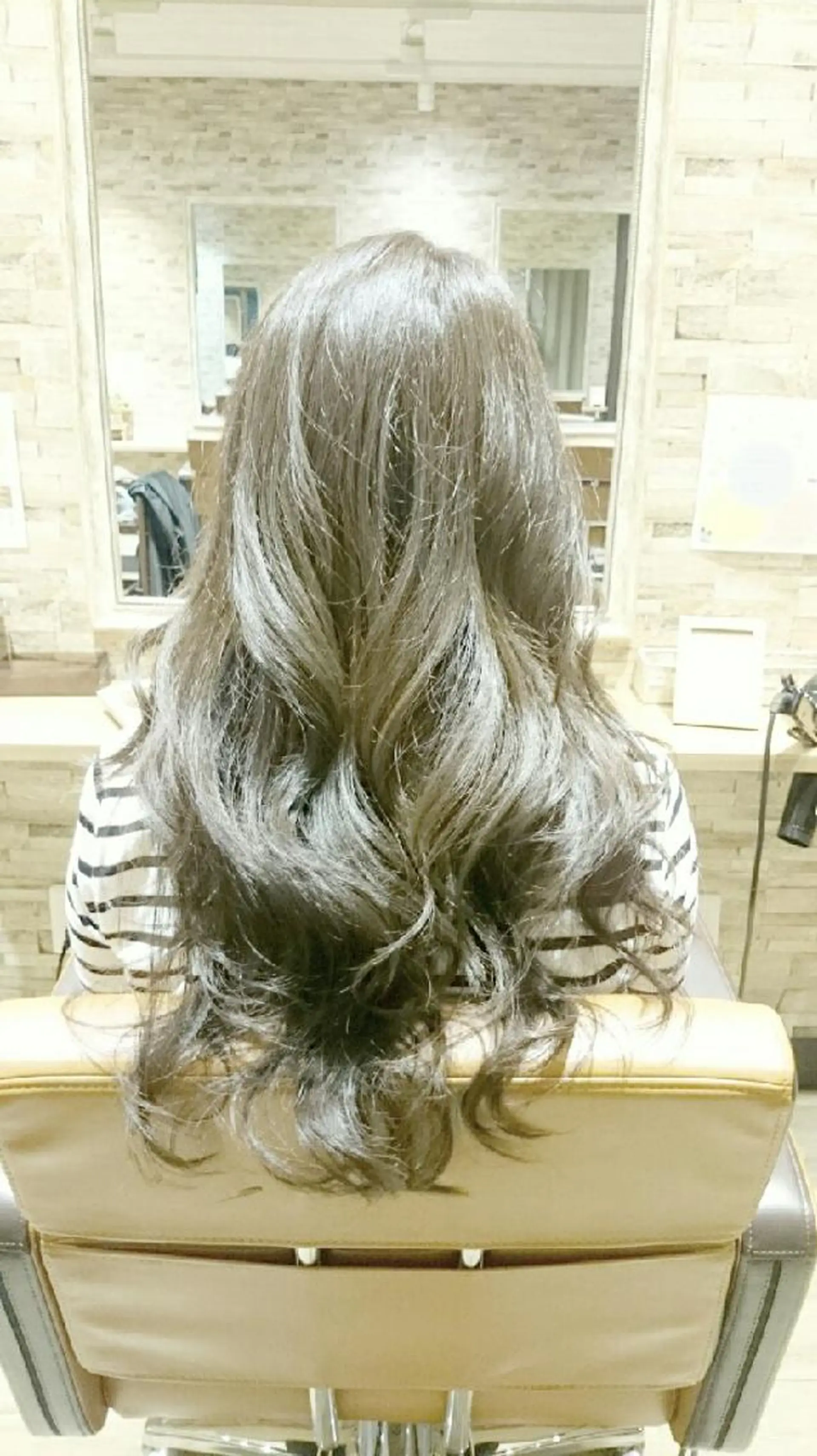 カラー ロング SAI hairgardenのヘアスタイル