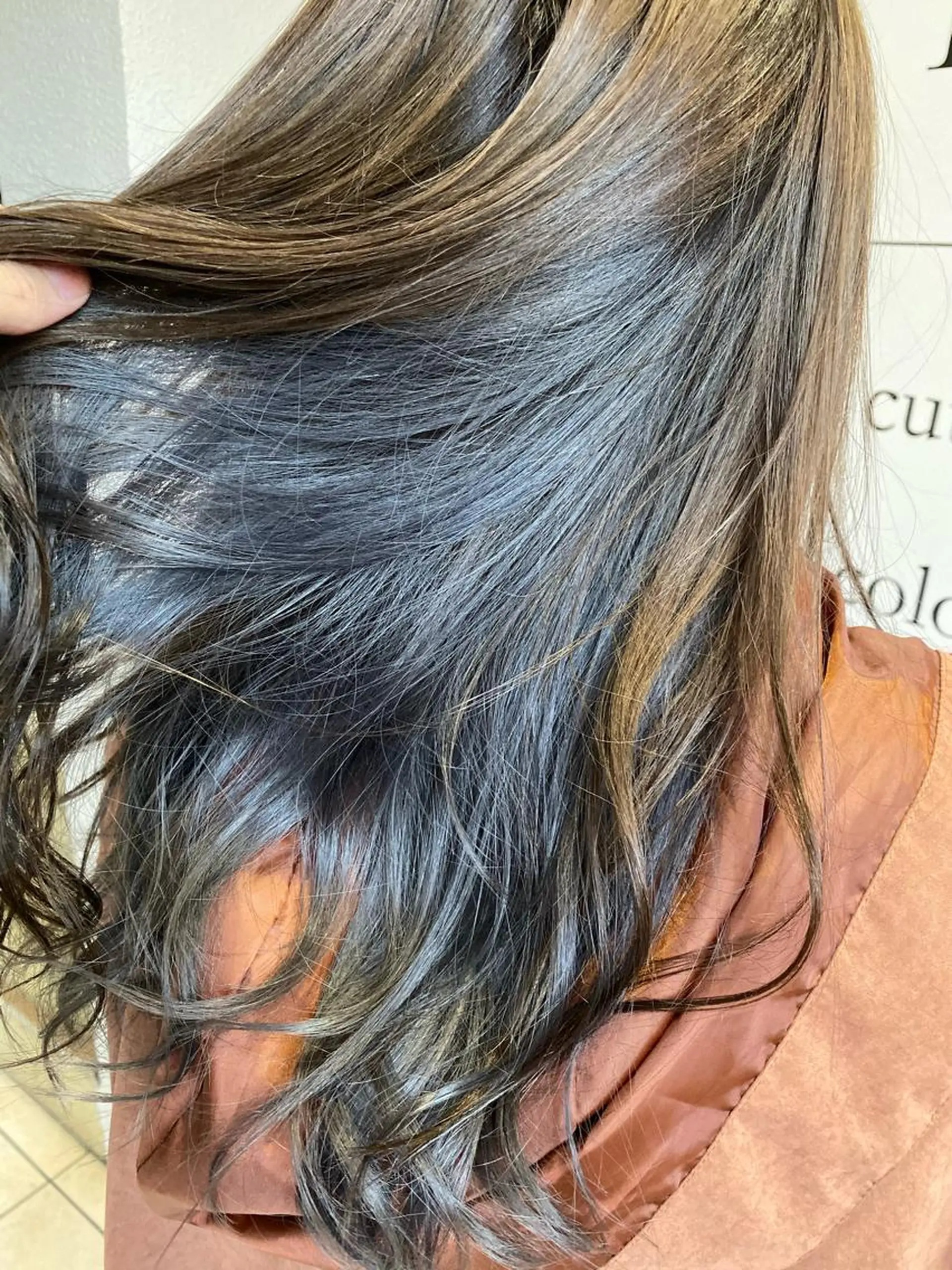 セミロング カラー 【艶髪×韓国風】 毛流れ職人 RYOのヘアスタイル