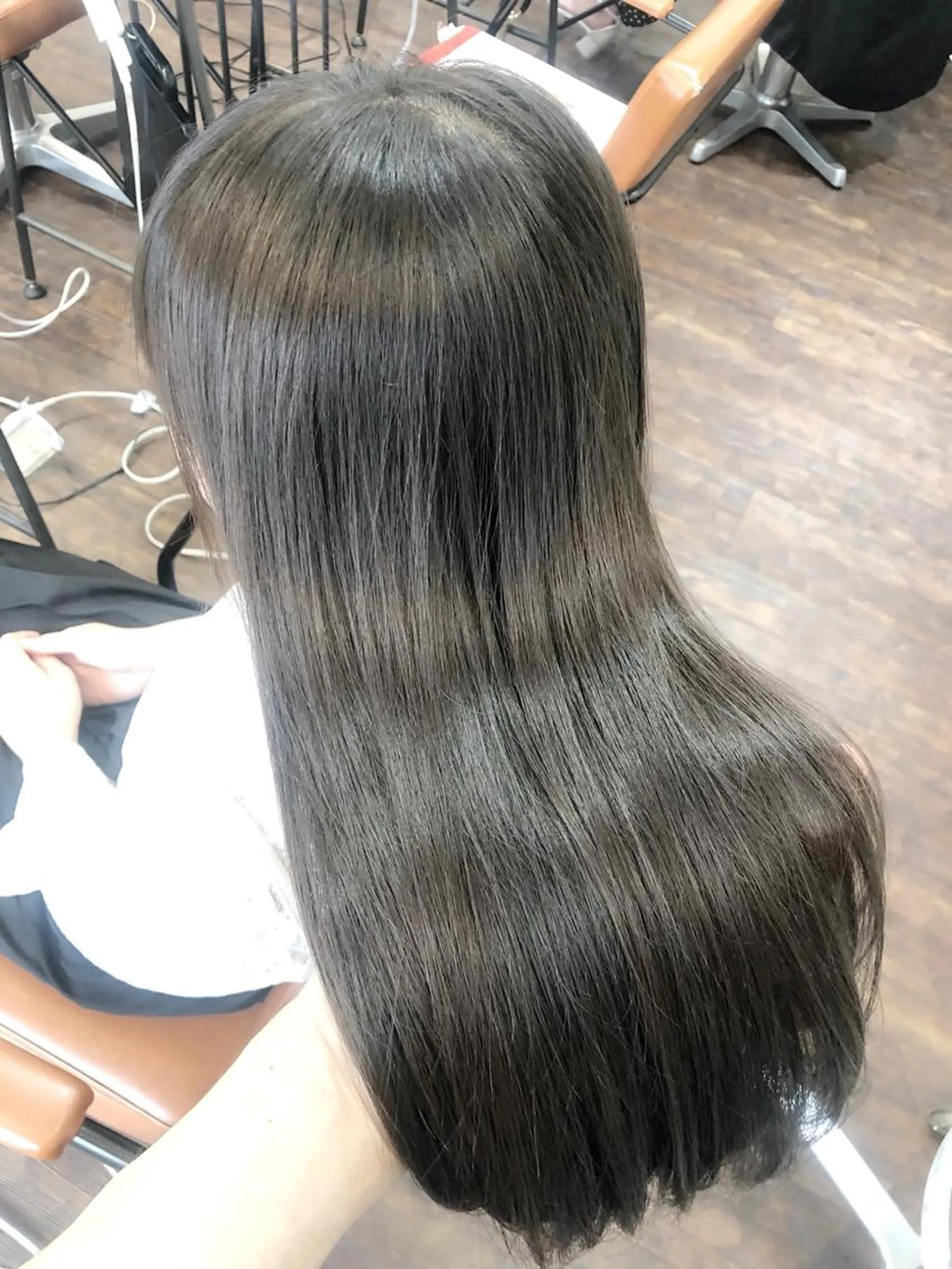 セミロング カラー ブルーカラー ブルーグレー ブルーグレージュ グレージュ イルミナカラー カット ヘアカラー トリートメント ヘッドスパ グレージュ/髪質改善 Yamato.hのヘアスタイル