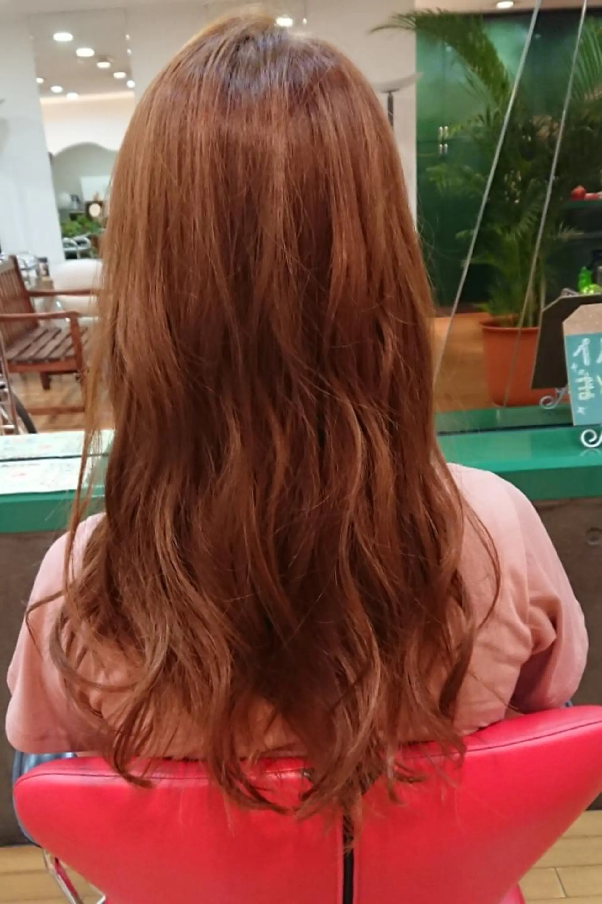 ロング 原 萌香のヘアスタイル