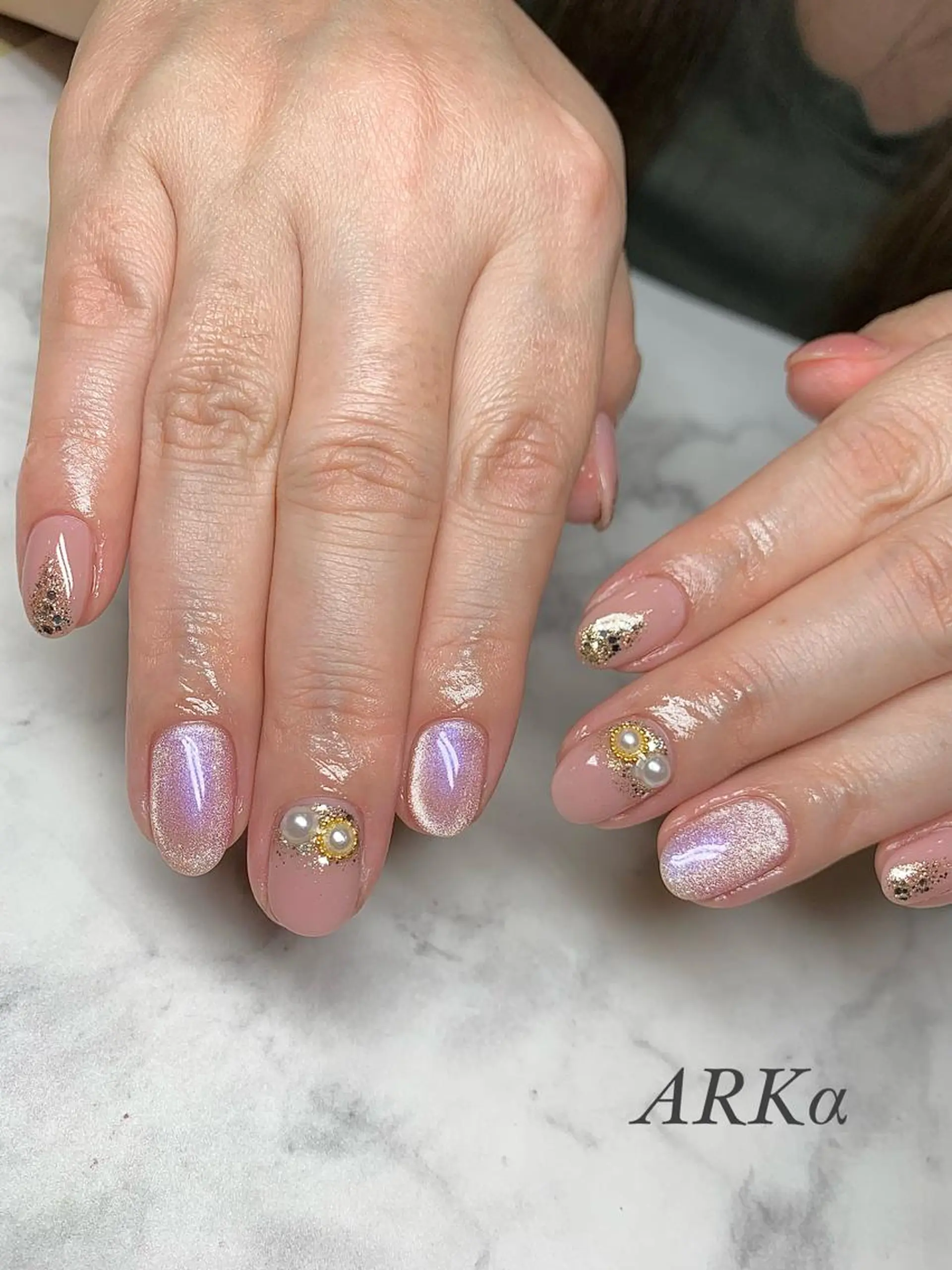 ミディアム ネイル マグネットネイル ハンドネイル Nailsalon ARKαのネイルデザイン