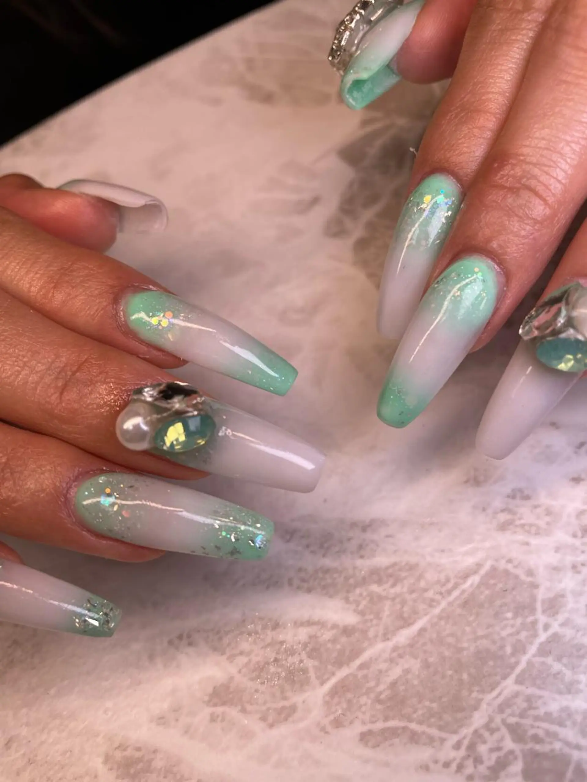 ネイル ハンドネイル YOUTH nails waxing所属・YOUTH natsumiのネイルデザイン