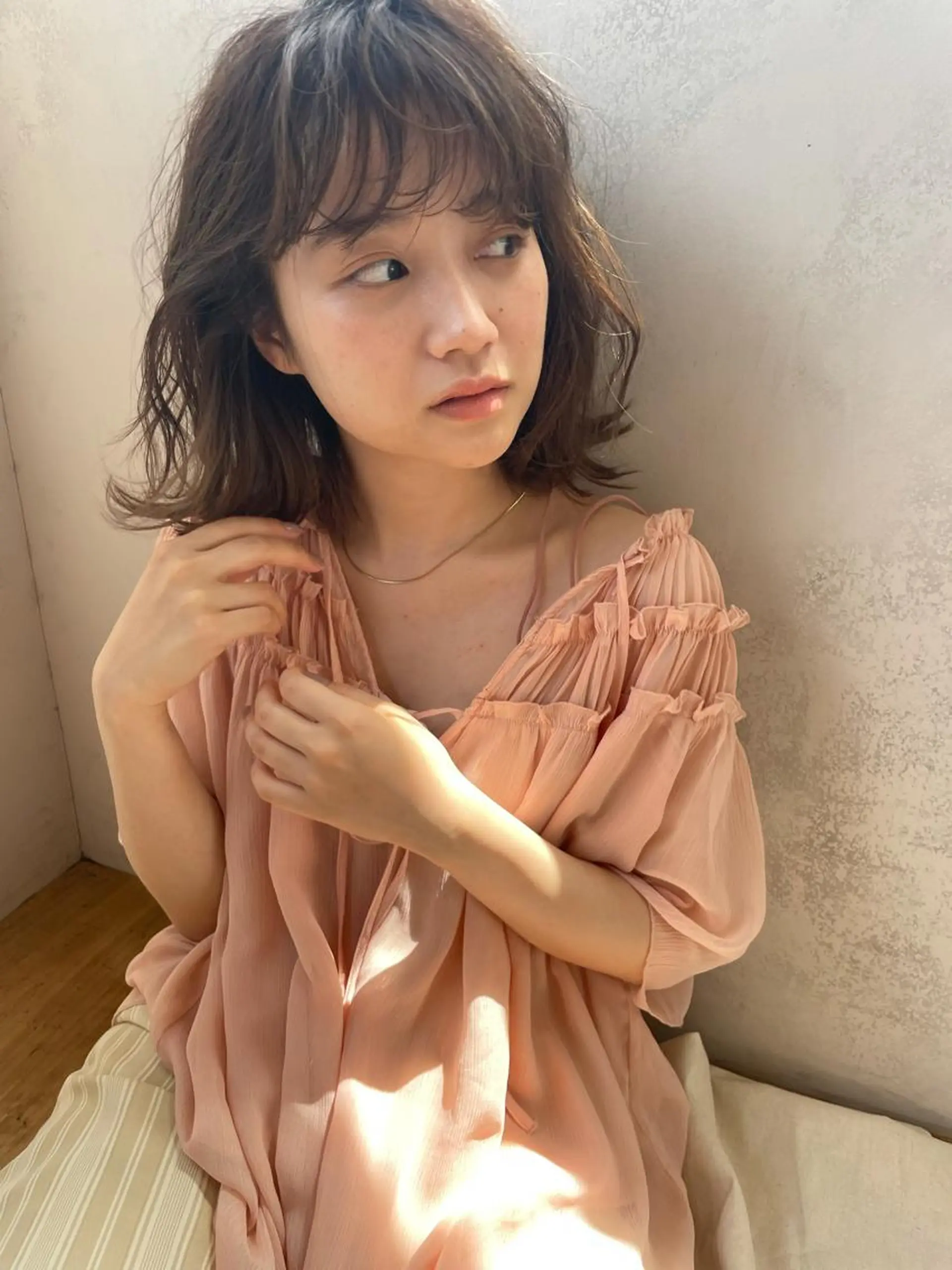 ミディアム パーマ ミディアムパーマ 泊 紗羅のヘアスタイル