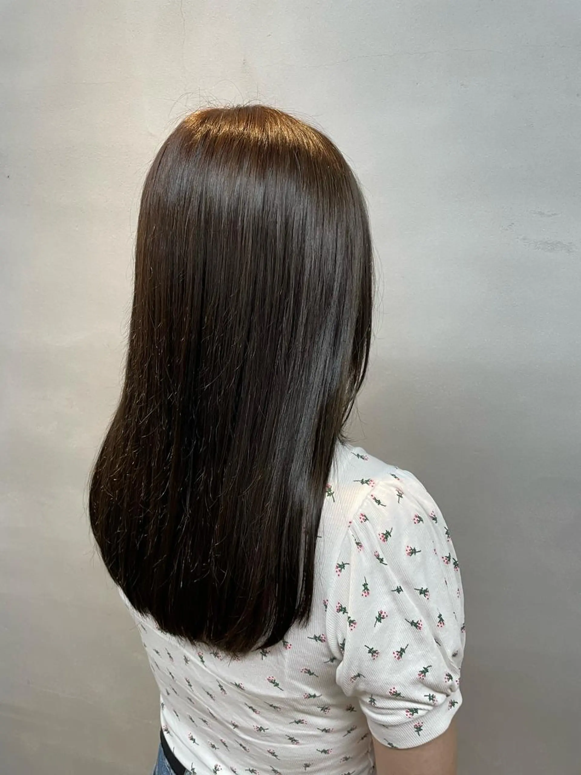 セミロング カラー ベージュカラー オリーブベージュ ヘアカラー トリートメント 女性リピ90%🍨 🩷佐藤みずきのヘアスタイル