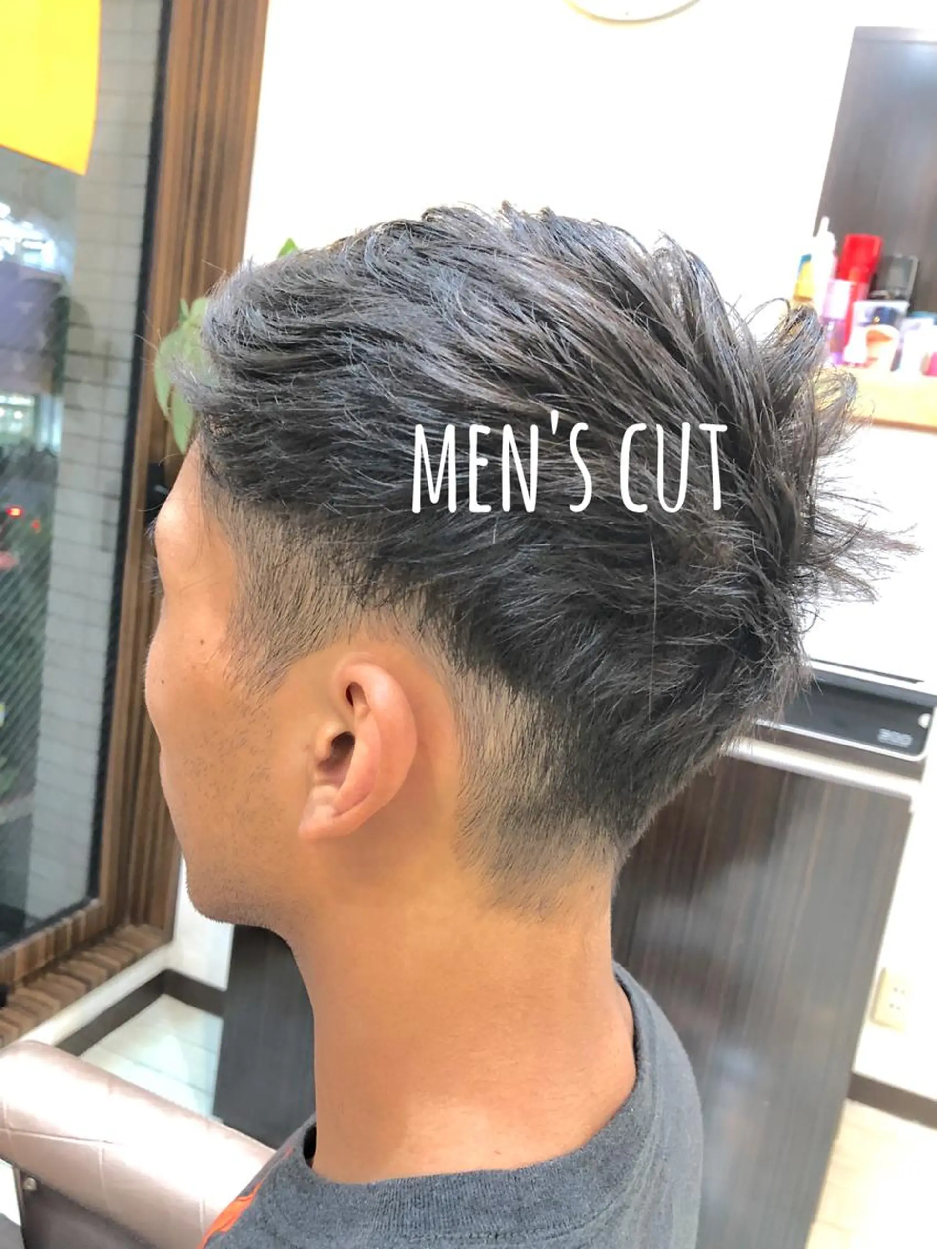 ショート メンズ ツーブロック 刈り上げ 永沼 真依のヘアスタイル