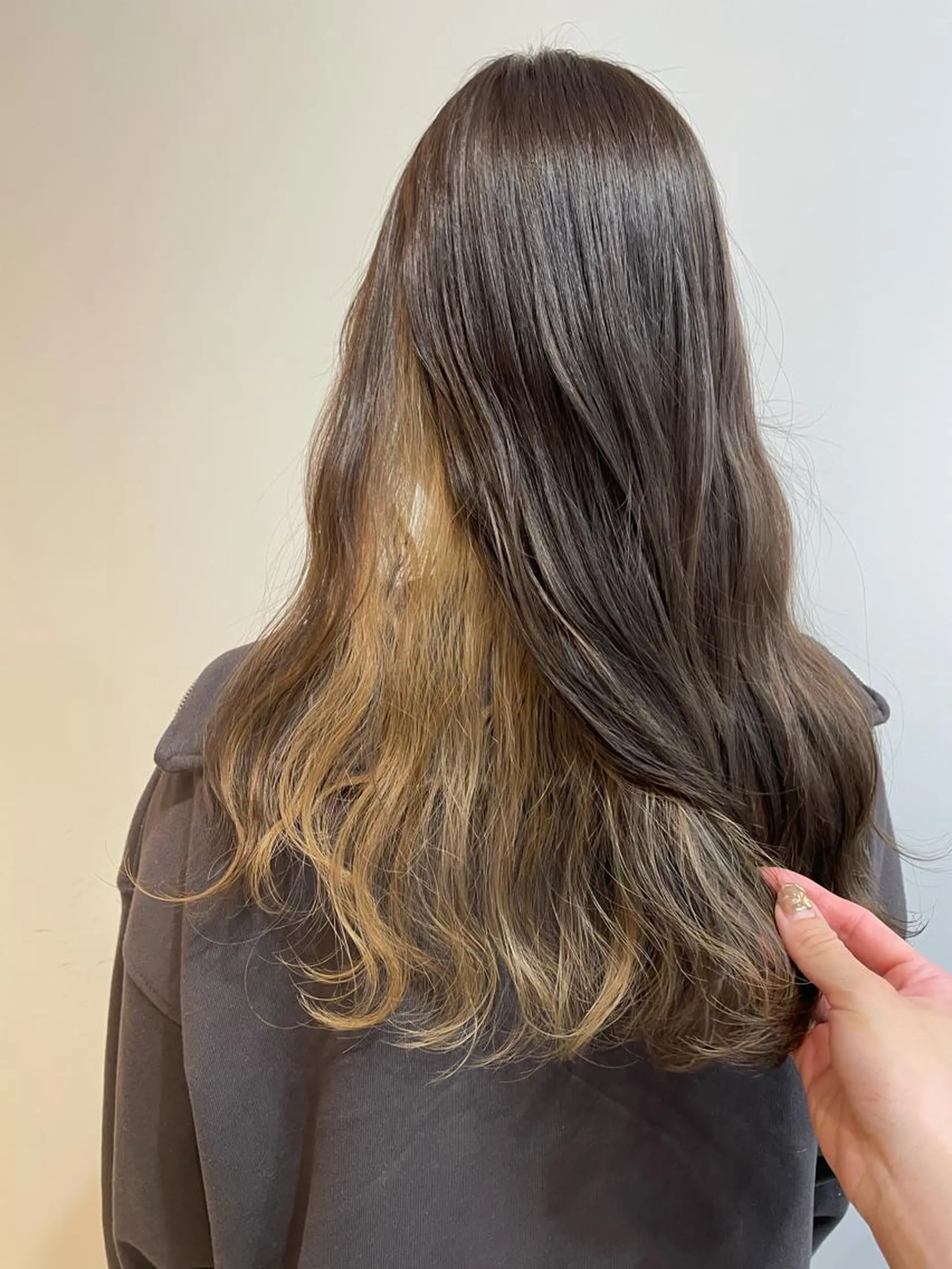 ロング カラー ベージュカラー ブリーチ グレージュ インナーカラー ラベンダーカラー ヘアカラー 中目黒🌼 🌼ハナのヘアスタイル