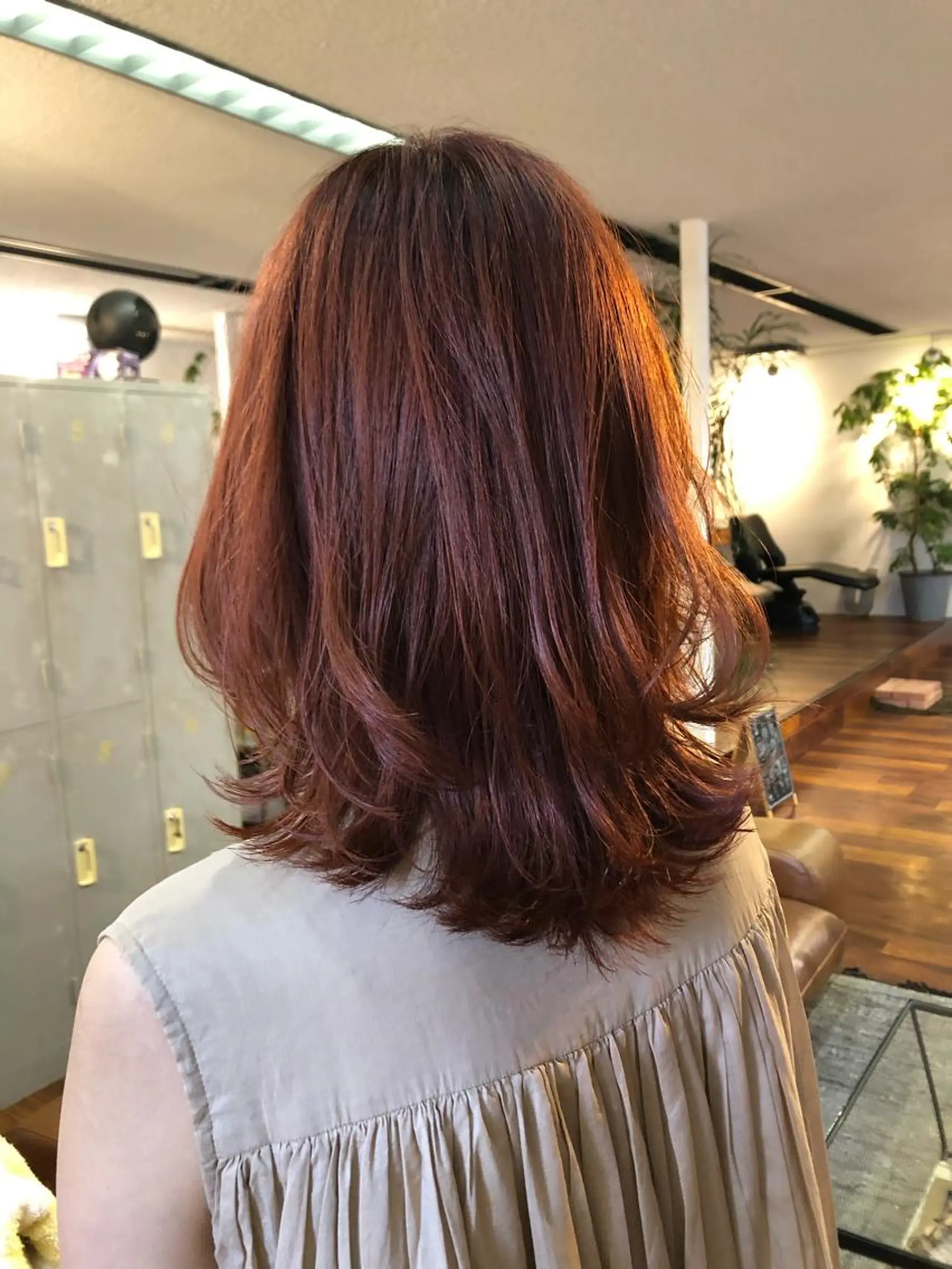 ミディアム カラー a rikaのヘアスタイル