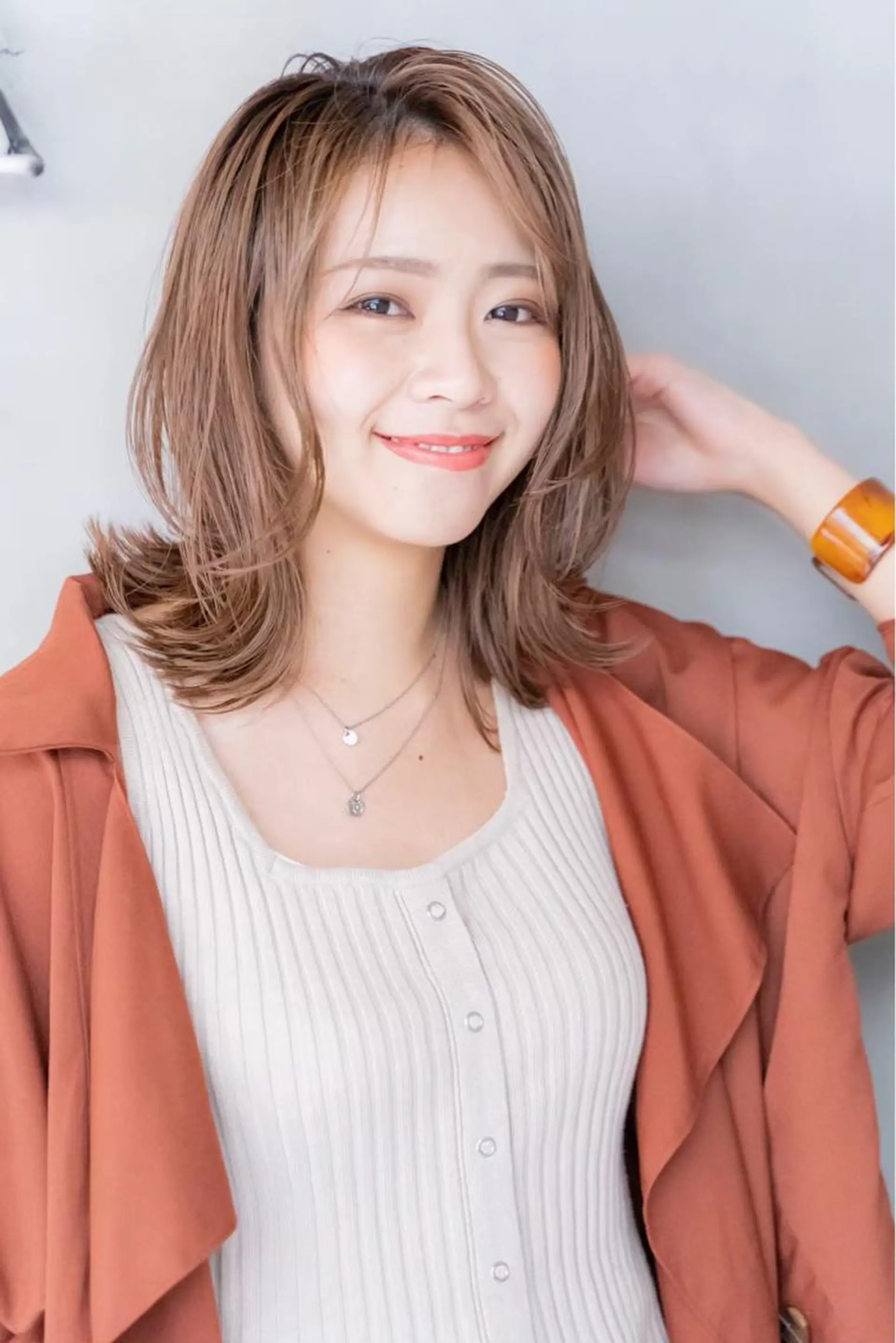 セミロング カラー ヘアアレンジ ベージュカラー ラテベージュ ヘアカラー トリートメント 山崎 澪 レイヤーカット/大宮のヘアスタイル