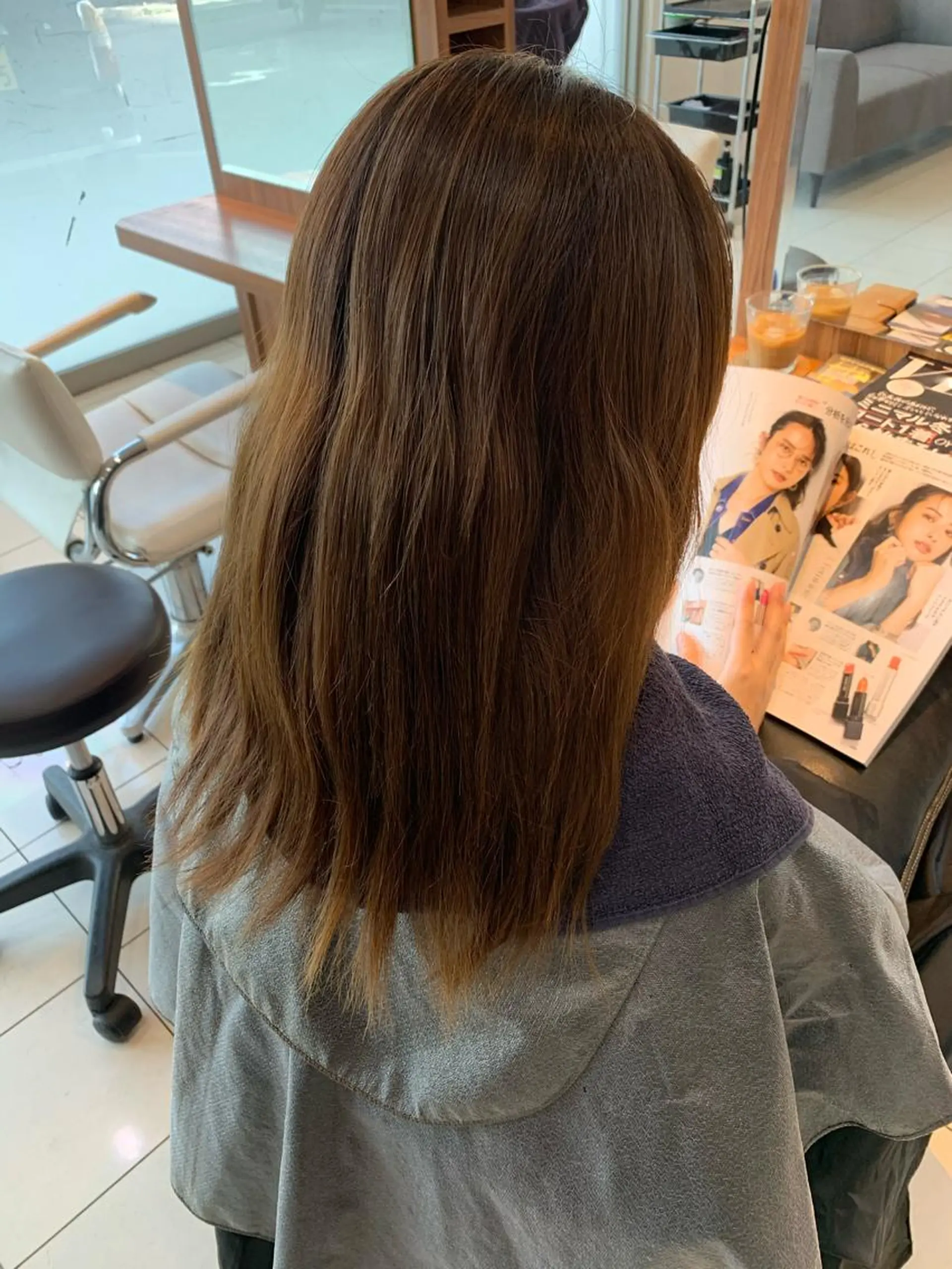 ミディアム カラー 白髪ぼかしハイライト 柳川拓哉のヘアスタイル