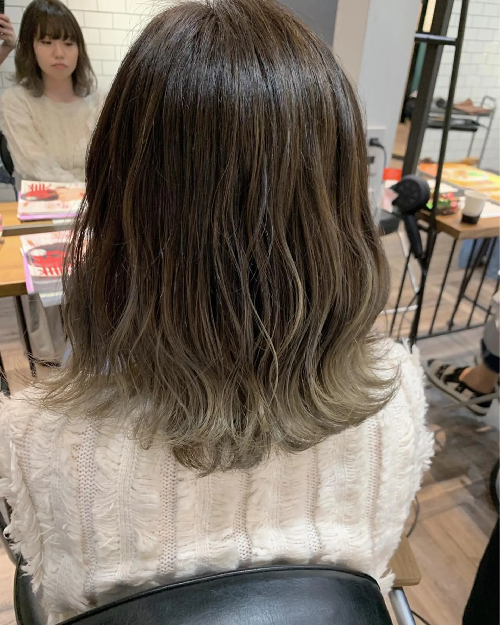 ミディアム カラー ヘアアレンジ グラデーションカラー ANBEL所属・ANBEL代表 西尾裕樹のヘアスタイル
