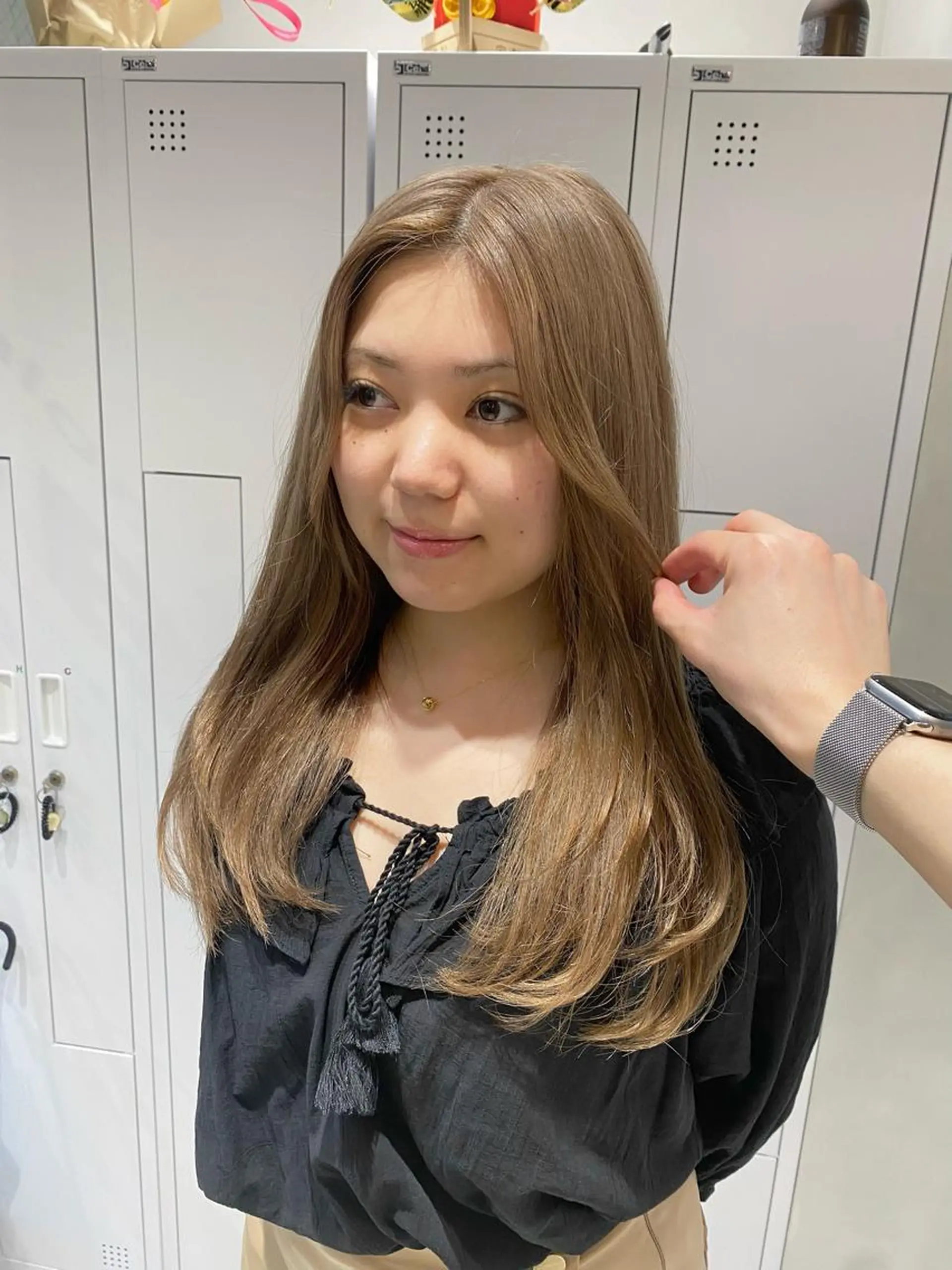 ロング カラー THESALONS所属・🤍ブリーチカラー /寄田龍樹🤍のヘアスタイル