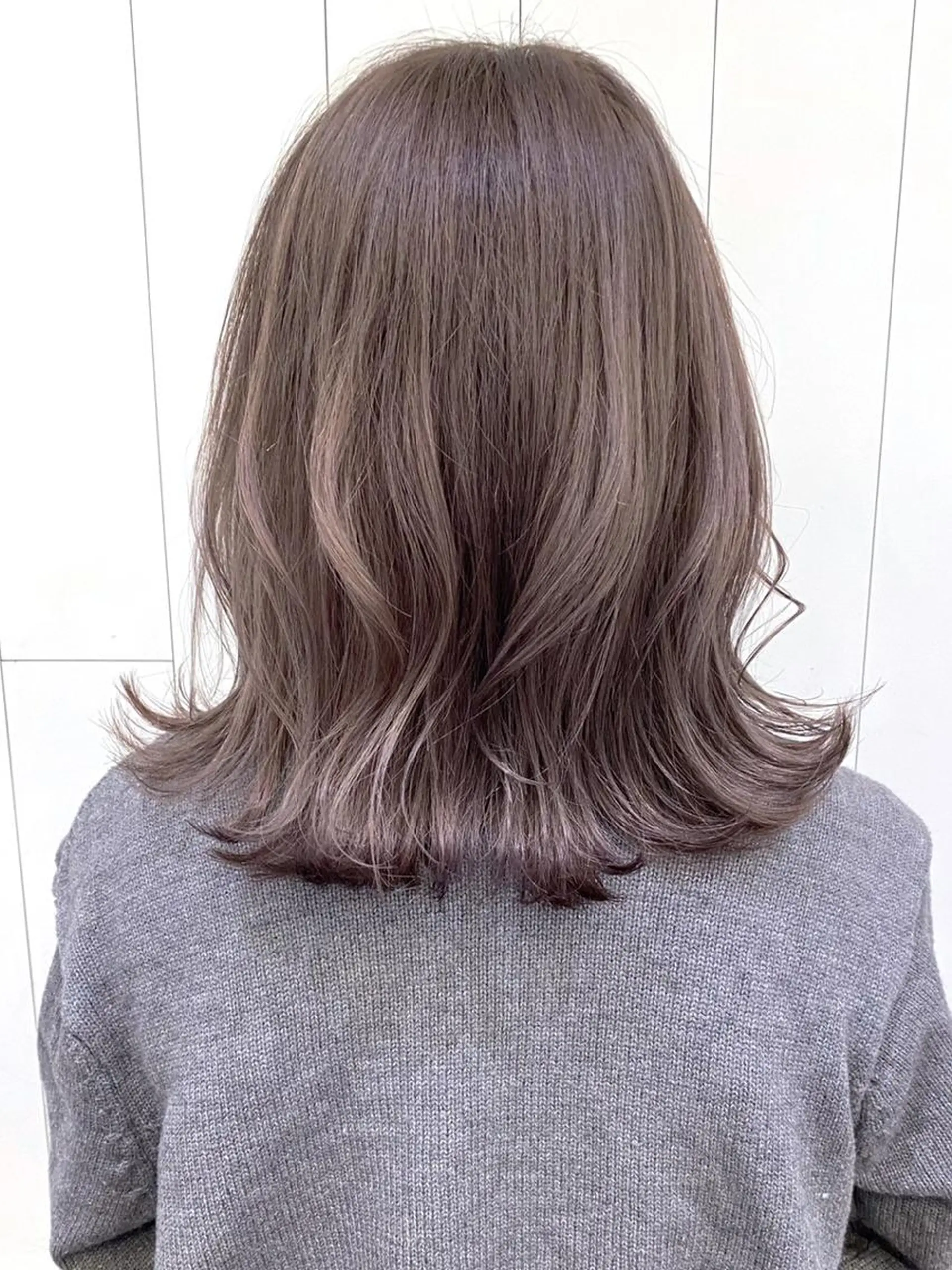 ミディアム カラー パーマ ヘアアレンジ ベージュカラー ラベンダーカラー ラベンダーベージュ ITbyALBUM 中野店のヘアスタイル