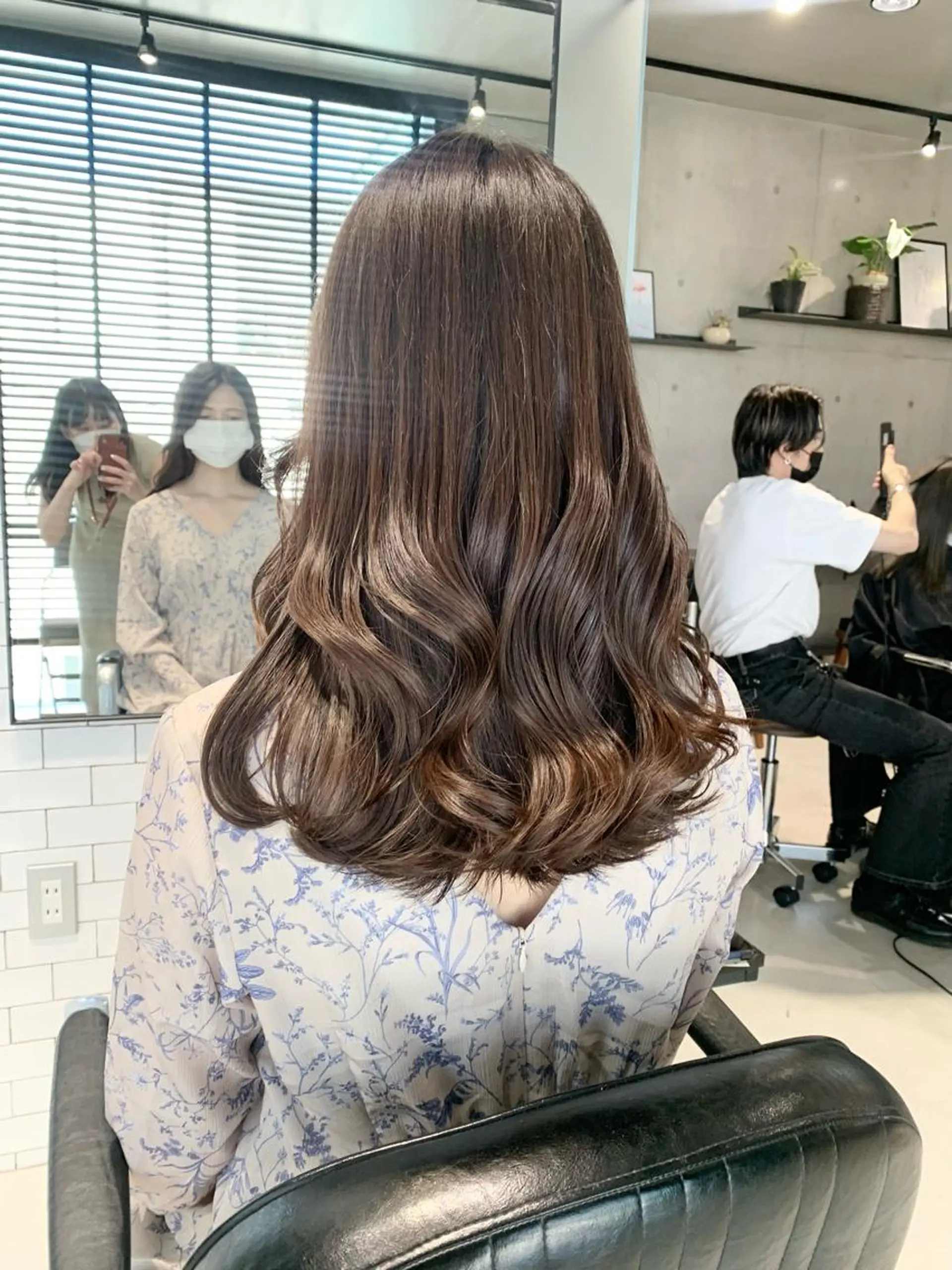 ミディアム カラー カット ヘアカラー トリートメント ヘッドスパ ヘアセット 透明感/オリーブ/ グレージュ/YUKAのヘアスタイル