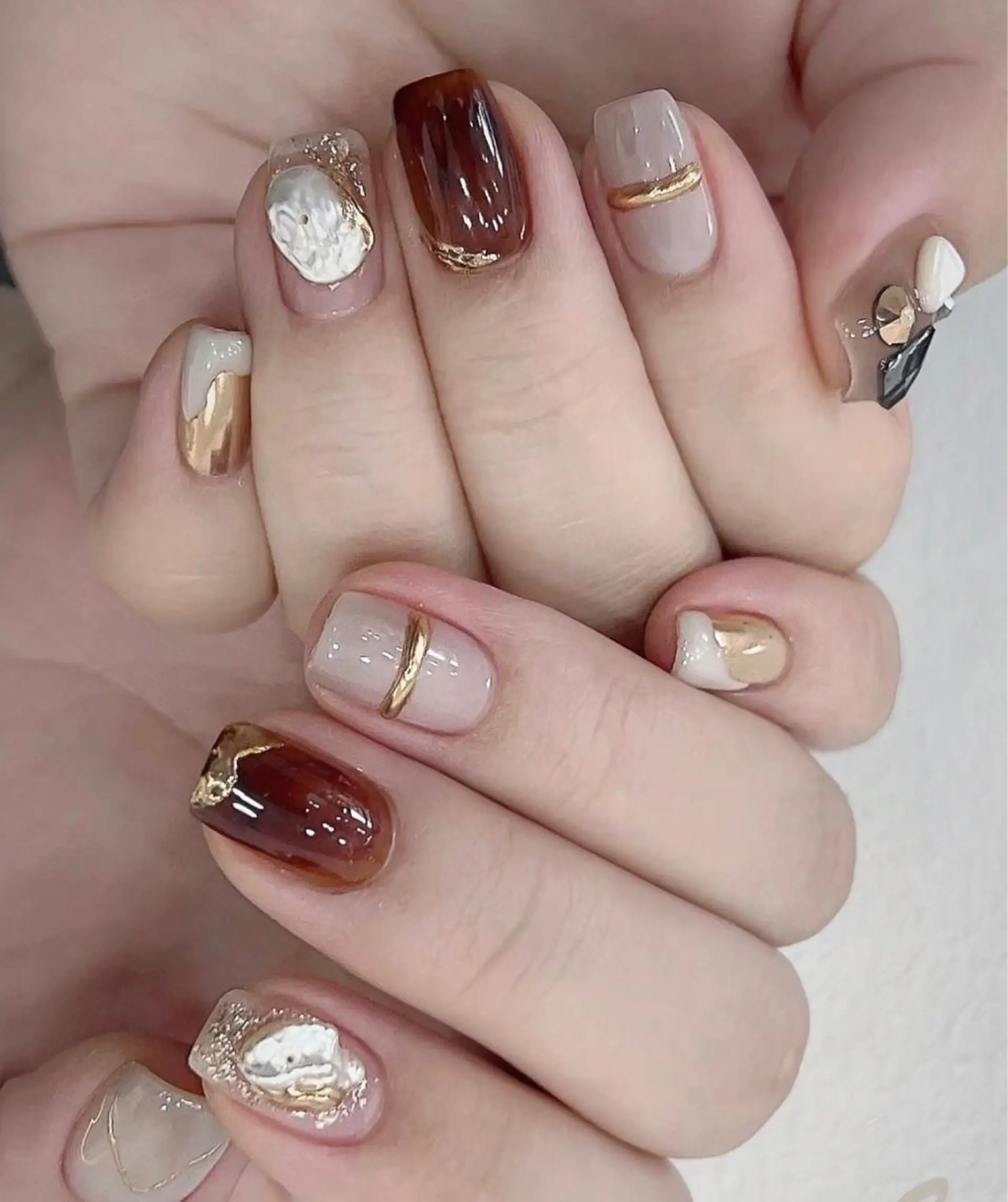 ネイル ハンドネイル リ サのネイルデザイン