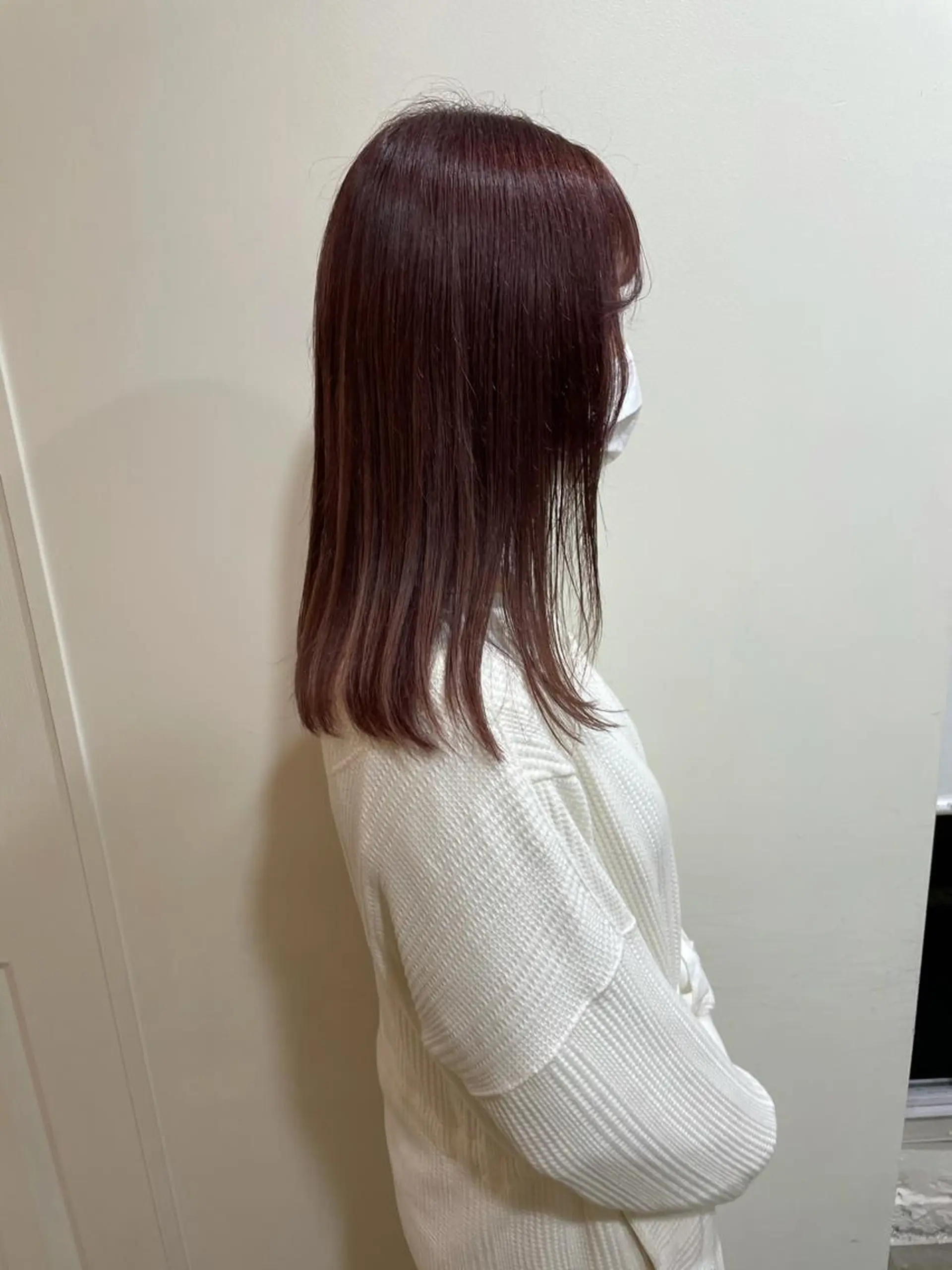 ミディアム カラー カット ヘアカラー トリートメント MIOベージュカラー 柔らかいカラーのヘアスタイル