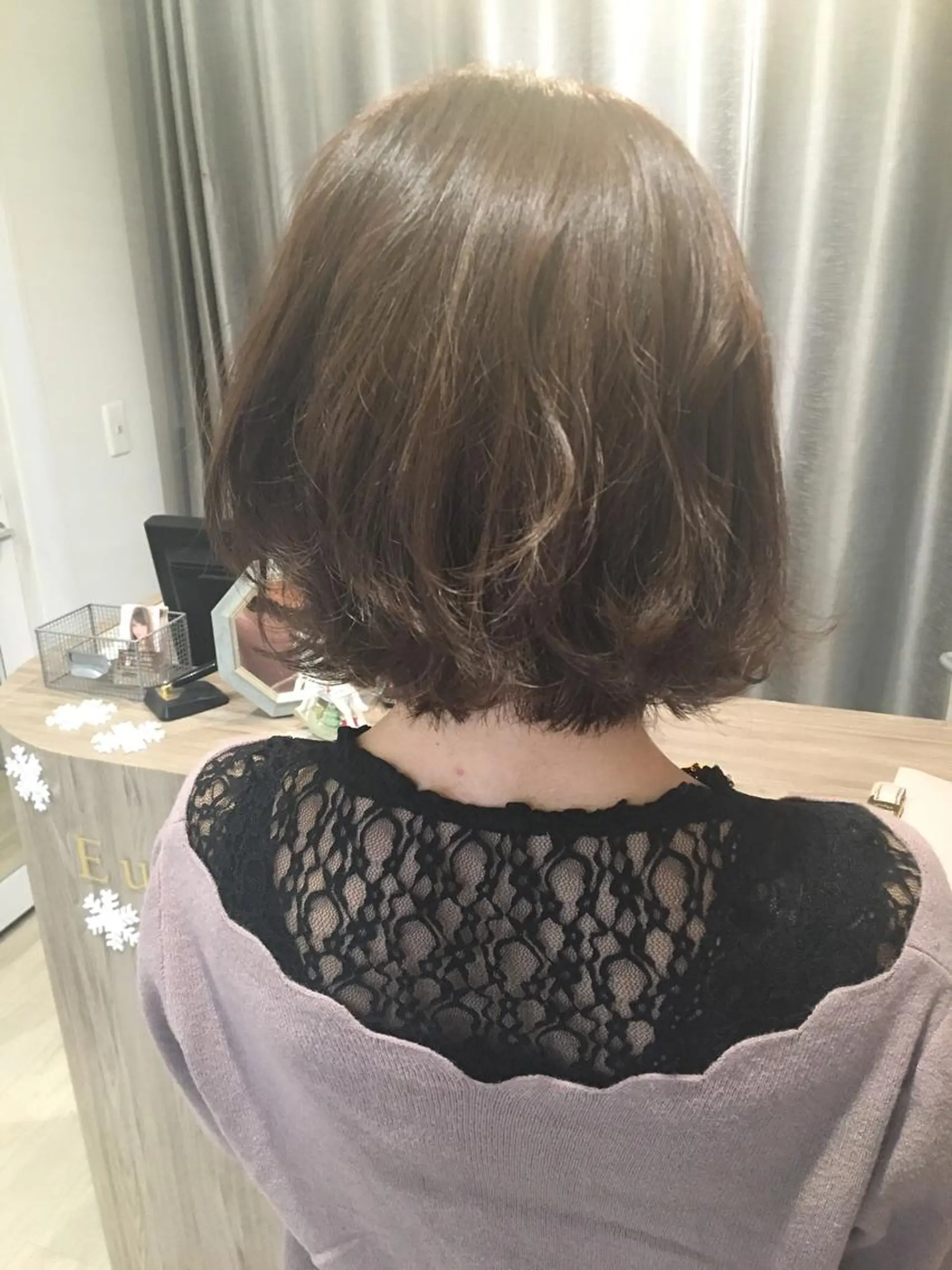 ショート カラー ショートボブ ベージュカラー ボブ ショートヘア カット ヘアカラー トリートメント 髪質改善ｶﾗｰ ｹｱﾌﾞﾘｰﾁ/ﾀﾑのヘアスタイル