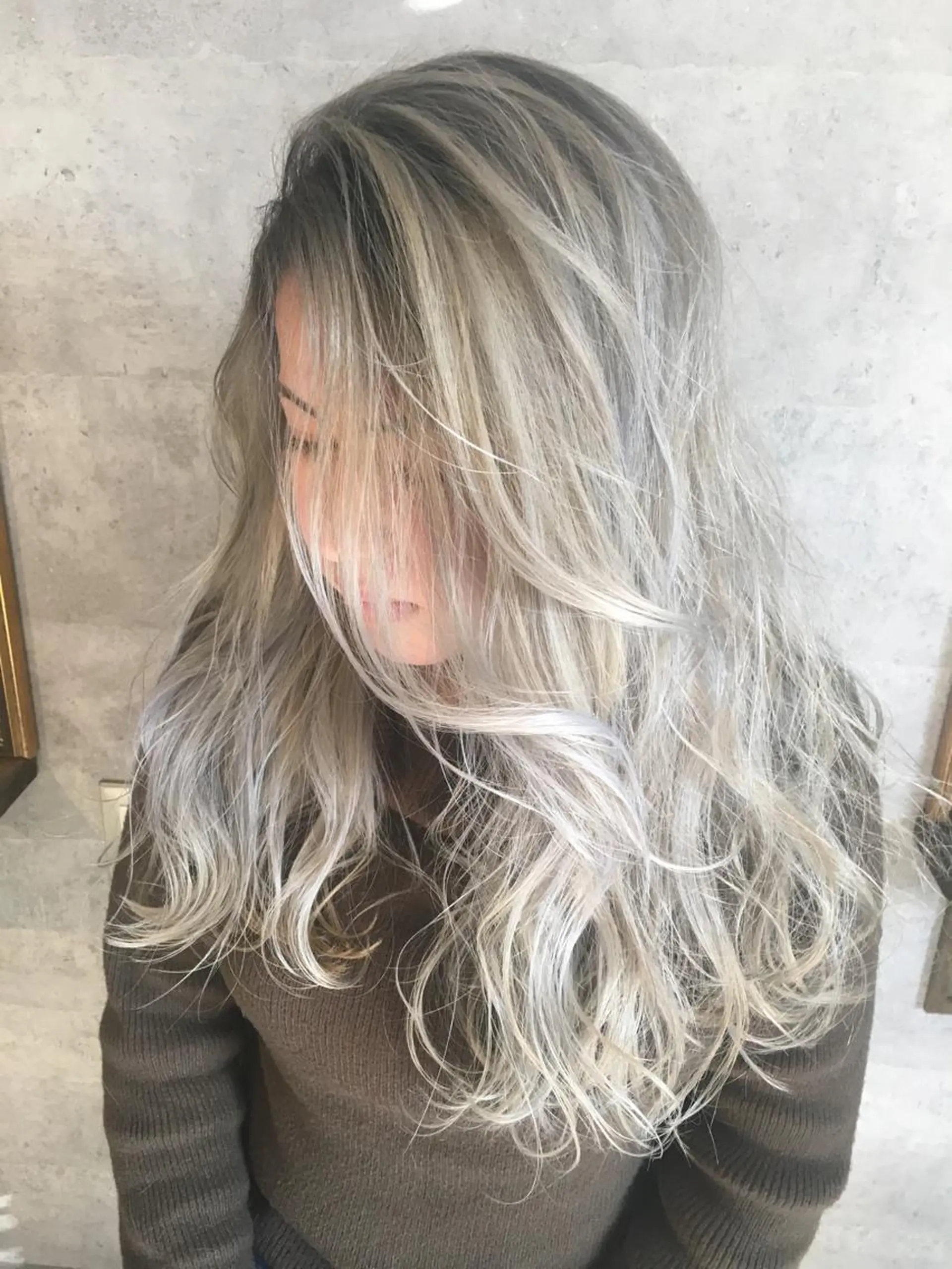ロング カラー ブリーチ ケアブリーチ 外国人風カラー hair salon Glanzのヘアスタイル