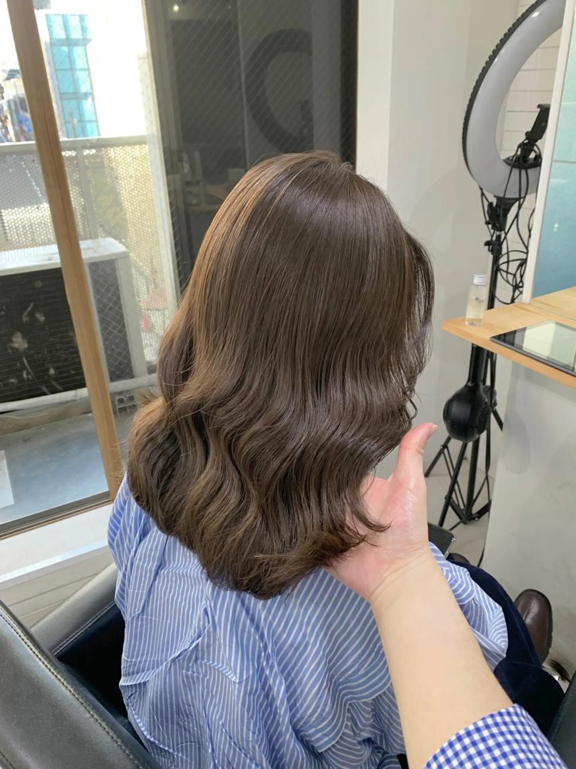 ミディアム カラー ベージュカラー ココアベージュ カット ヘアカラー トリートメント little 小濱彰太のヘアスタイル