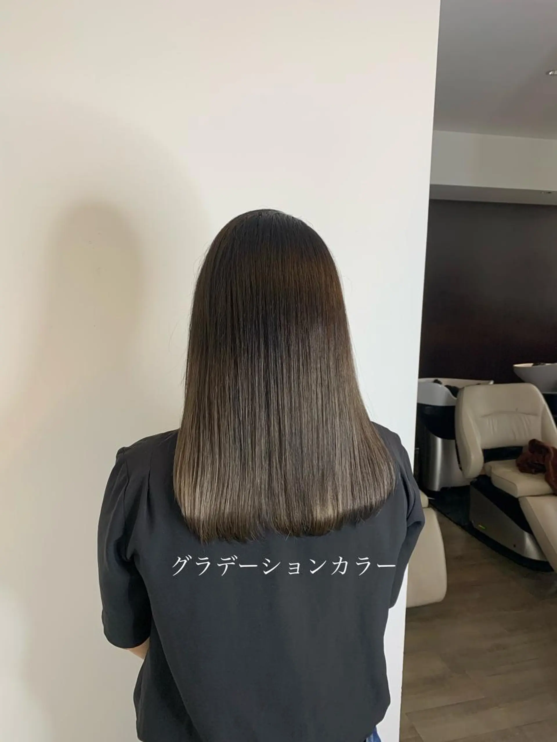 ロング メンズバレイヤージュ 斉藤春のヘアスタイル