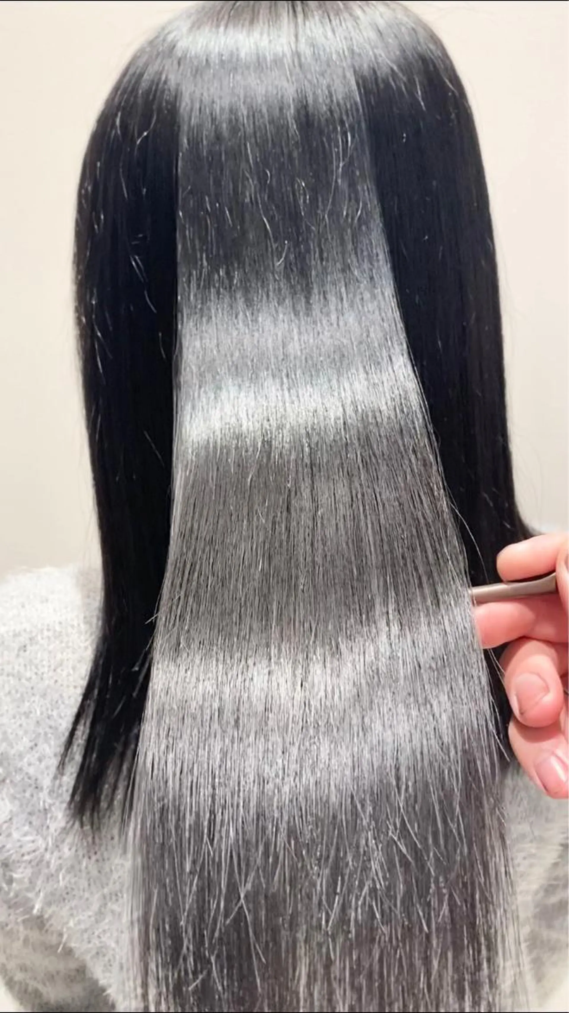 セミロング 🔷ダブルカラーハイ トーン🔷櫻井走のヘアスタイル