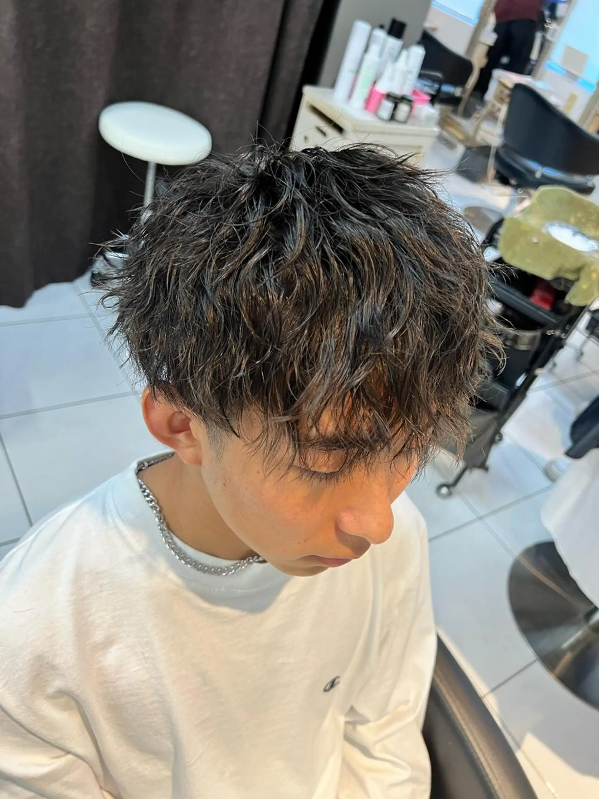 パーマ メンズ センターパート フェードカット カルマパーマ マッシュ メンズパーマ カット パーマ パーマ特化美容師 茂木広幸のヘアスタイル