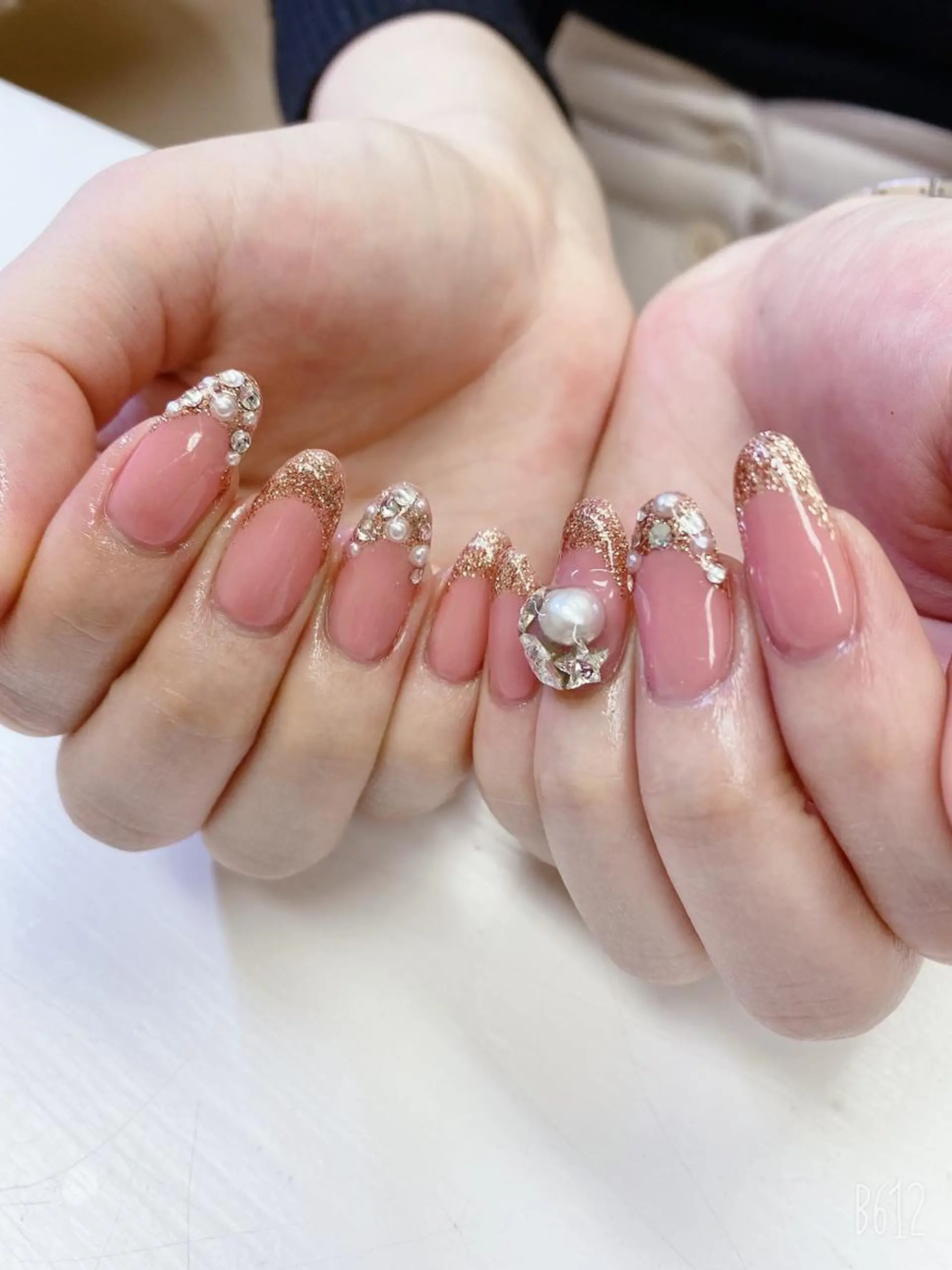 ミディアム ハンドネイル JNA認定講師🌸 RIEのネイルデザイン