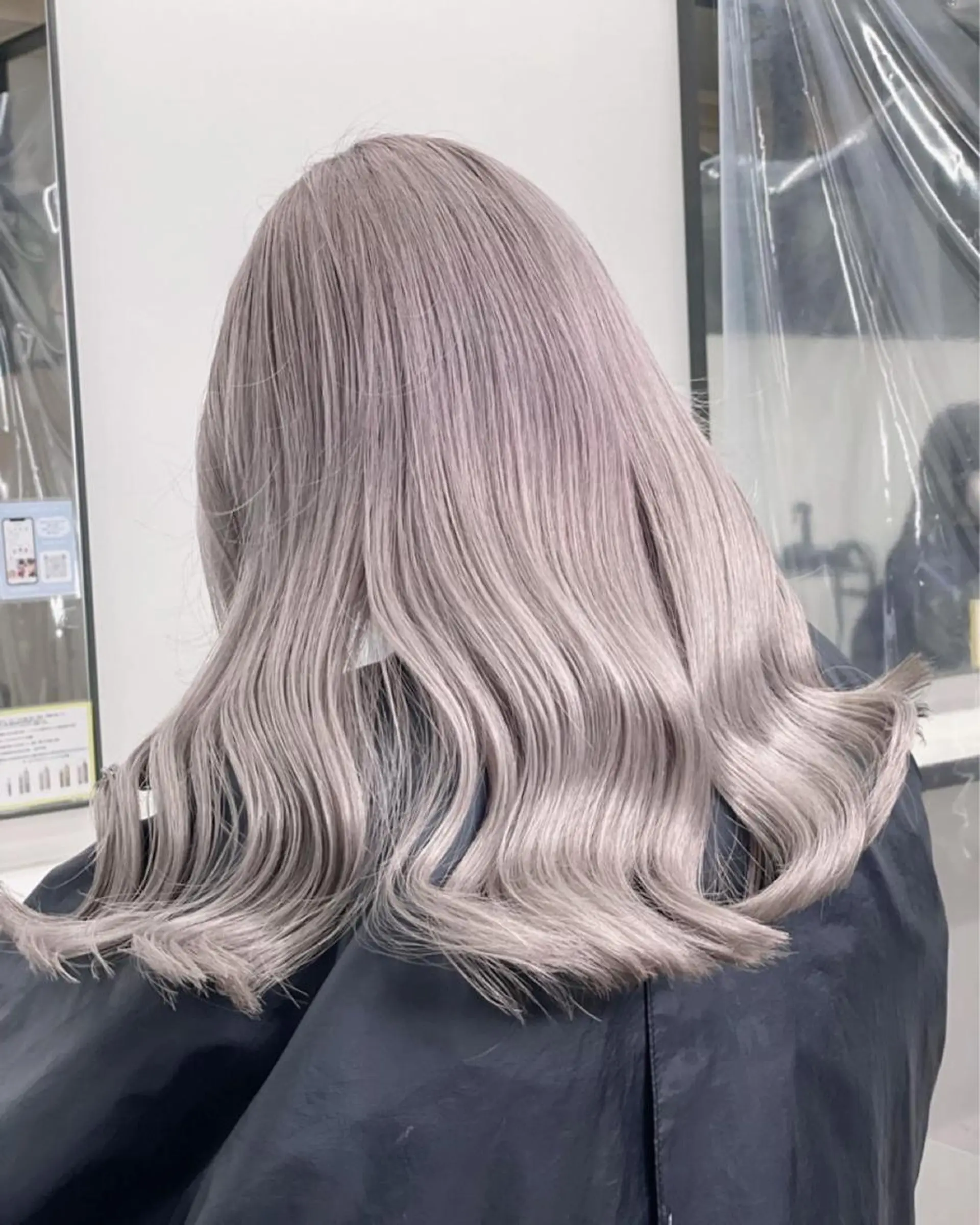 ロング カラー ブリーチ ハイトーンカラー ヨシンモリ MONIQA【モニカ】所属・名古屋ハイトーン/ 🐶ブリーチ専門店のヘアスタイル