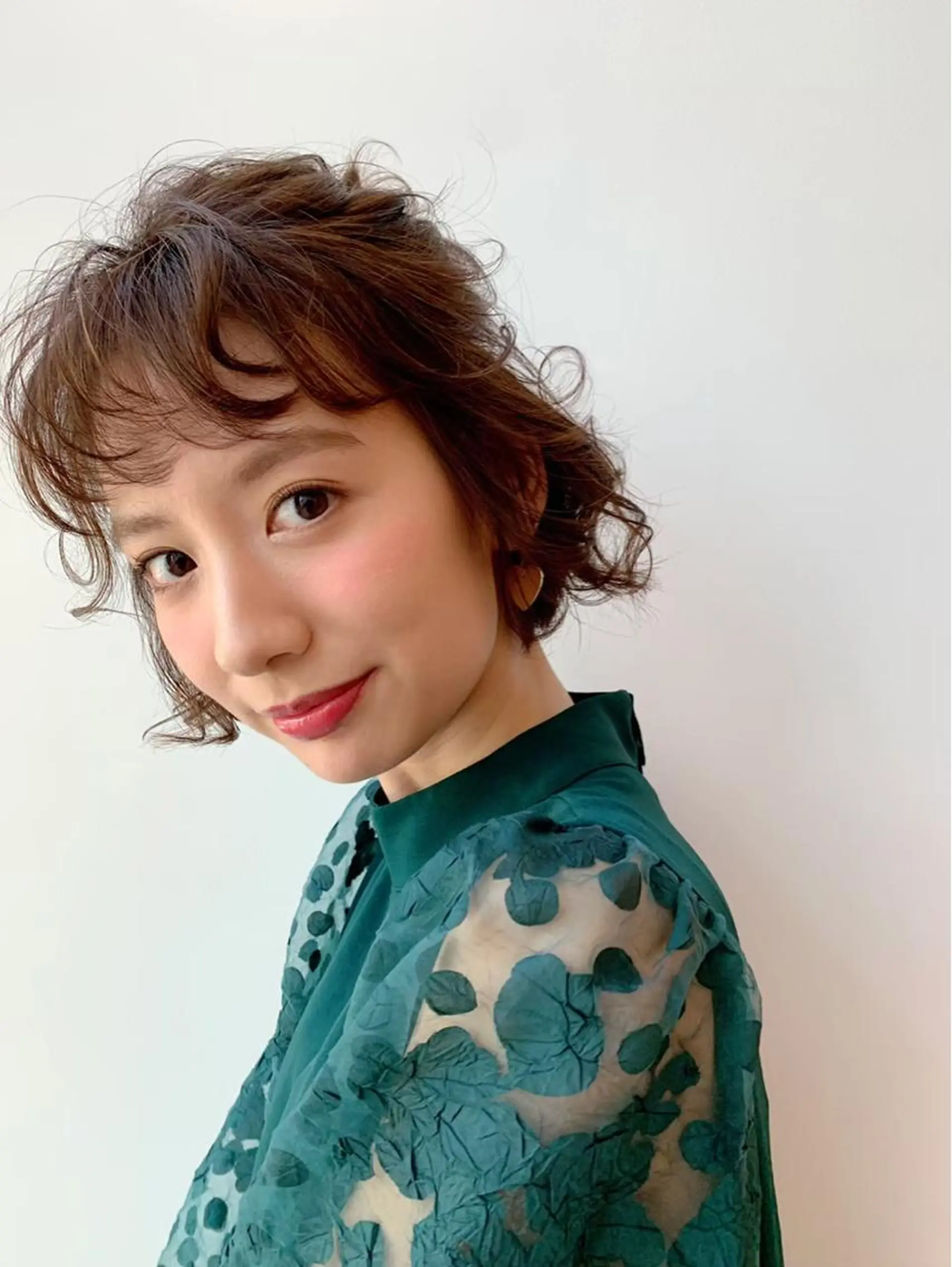 ミディアム カラー ヘアアレンジ HairSignature所属・ブリーチ指名神戸 No.1美容師RENのヘアスタイル