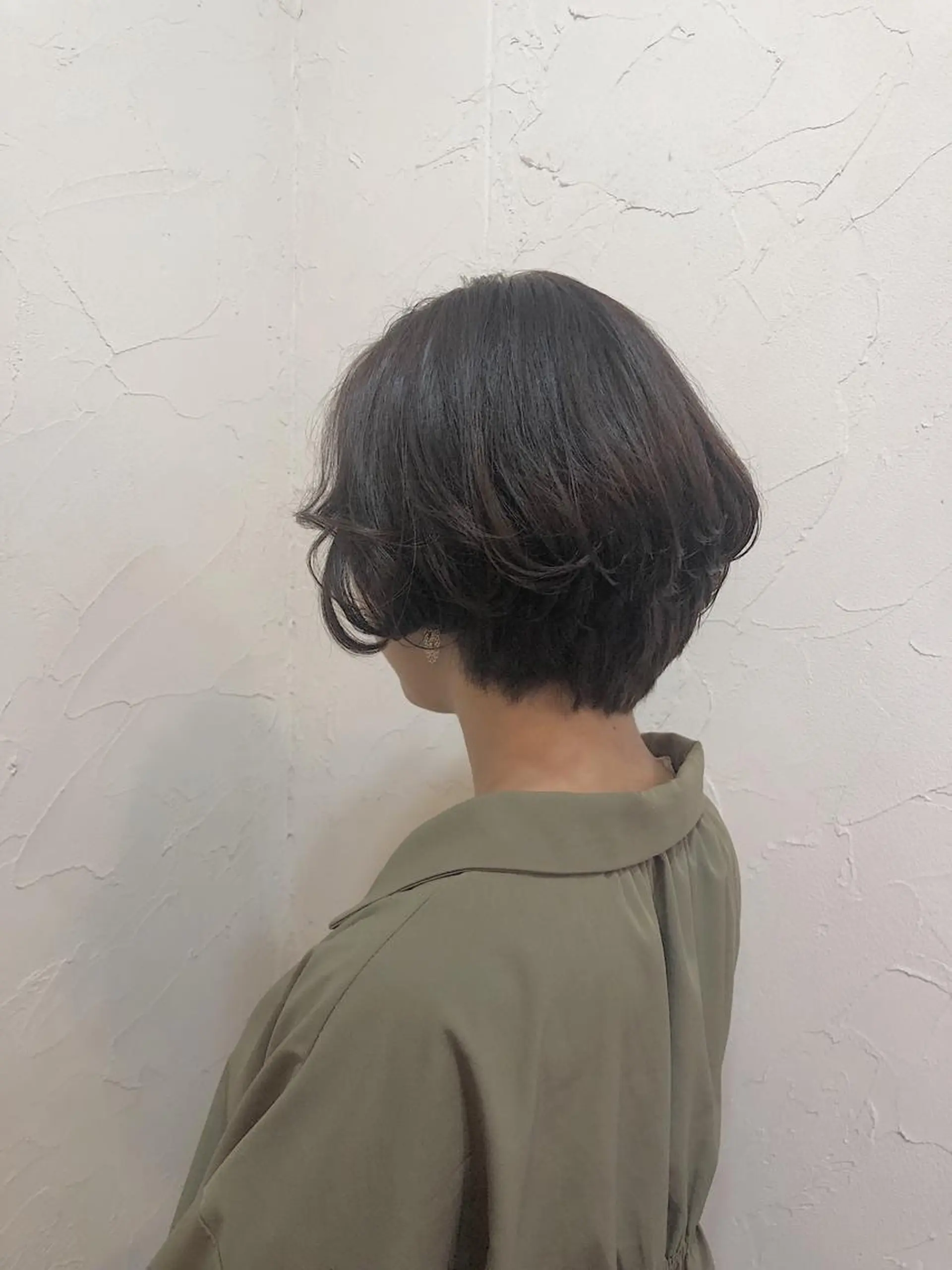 ショート カラー 久力琴音''透明感 カラー''アレンジのヘアスタイル