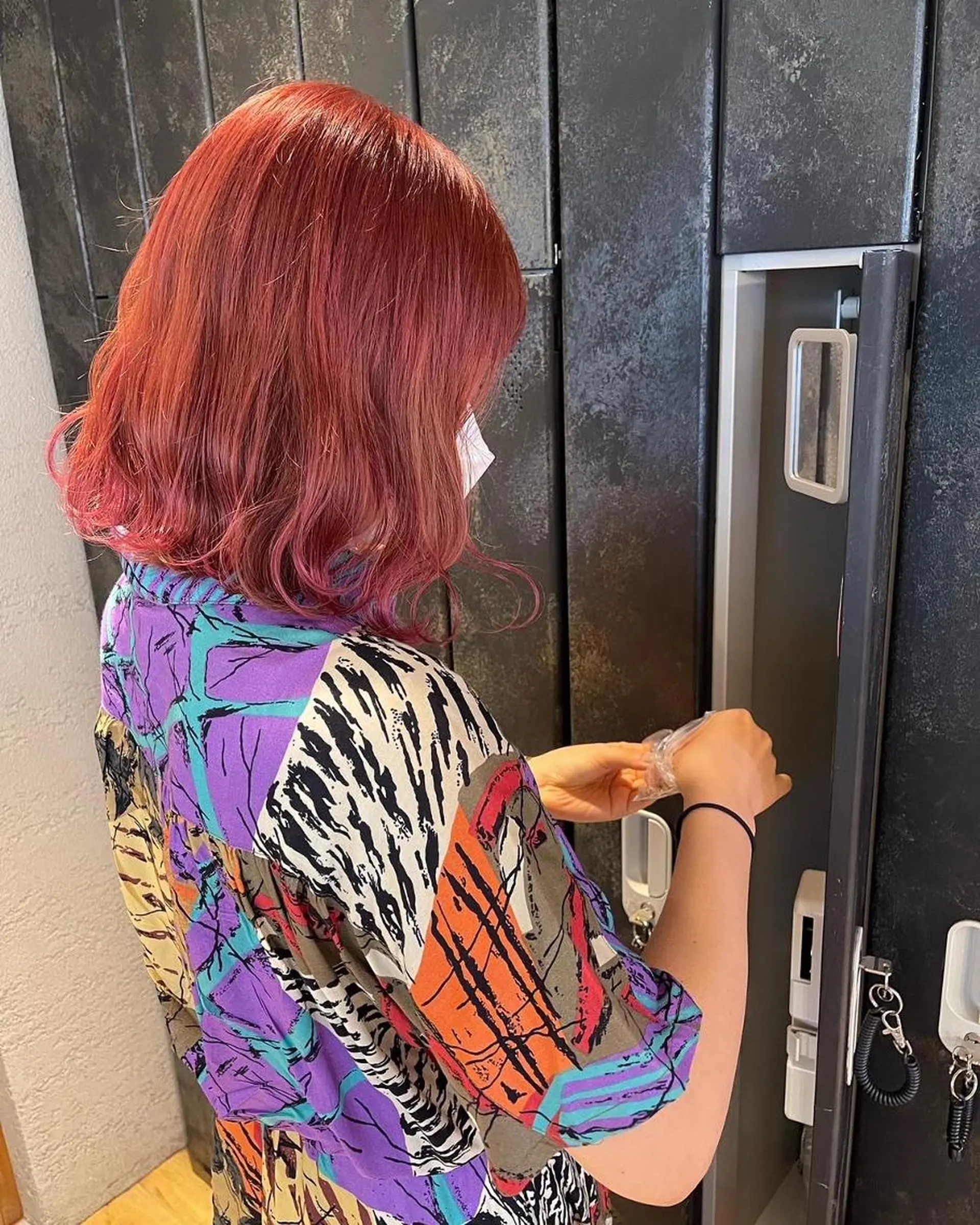 ミディアム カラー アティリー 西梅田のヘアスタイル