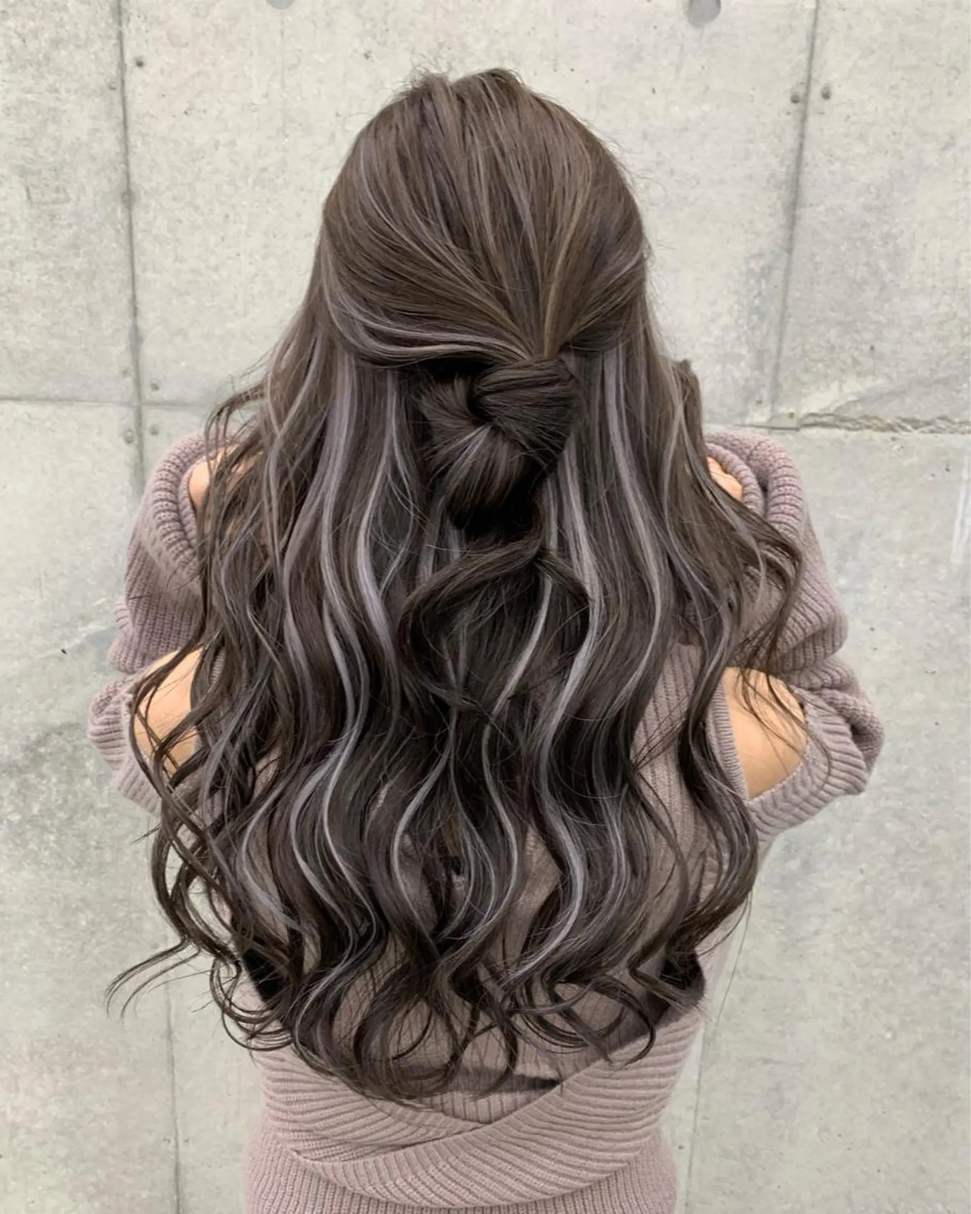 ロング LINOET名古屋所属・ダブルカラー🩶上村 純妃🩶名駅徒歩5分のヘアスタイル
