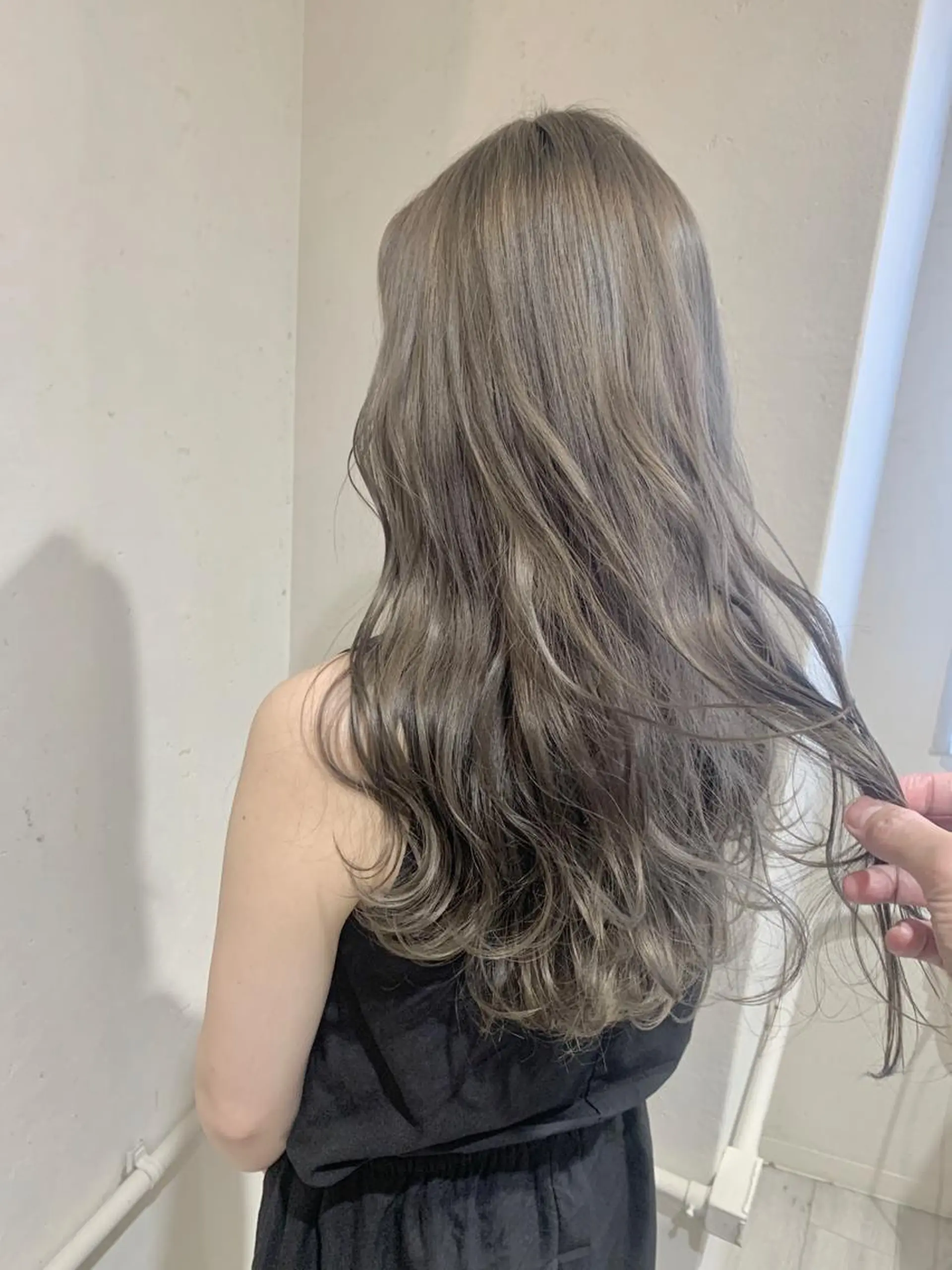ロング カラー パーマ ヘアアレンジ ブリーチ ケアブリーチ ダブルカラー ヘアカラー トリートメント filo byFeria渋谷所属・縮毛矯正/美髪 髪質改善/石田幸輔のヘアスタイル
