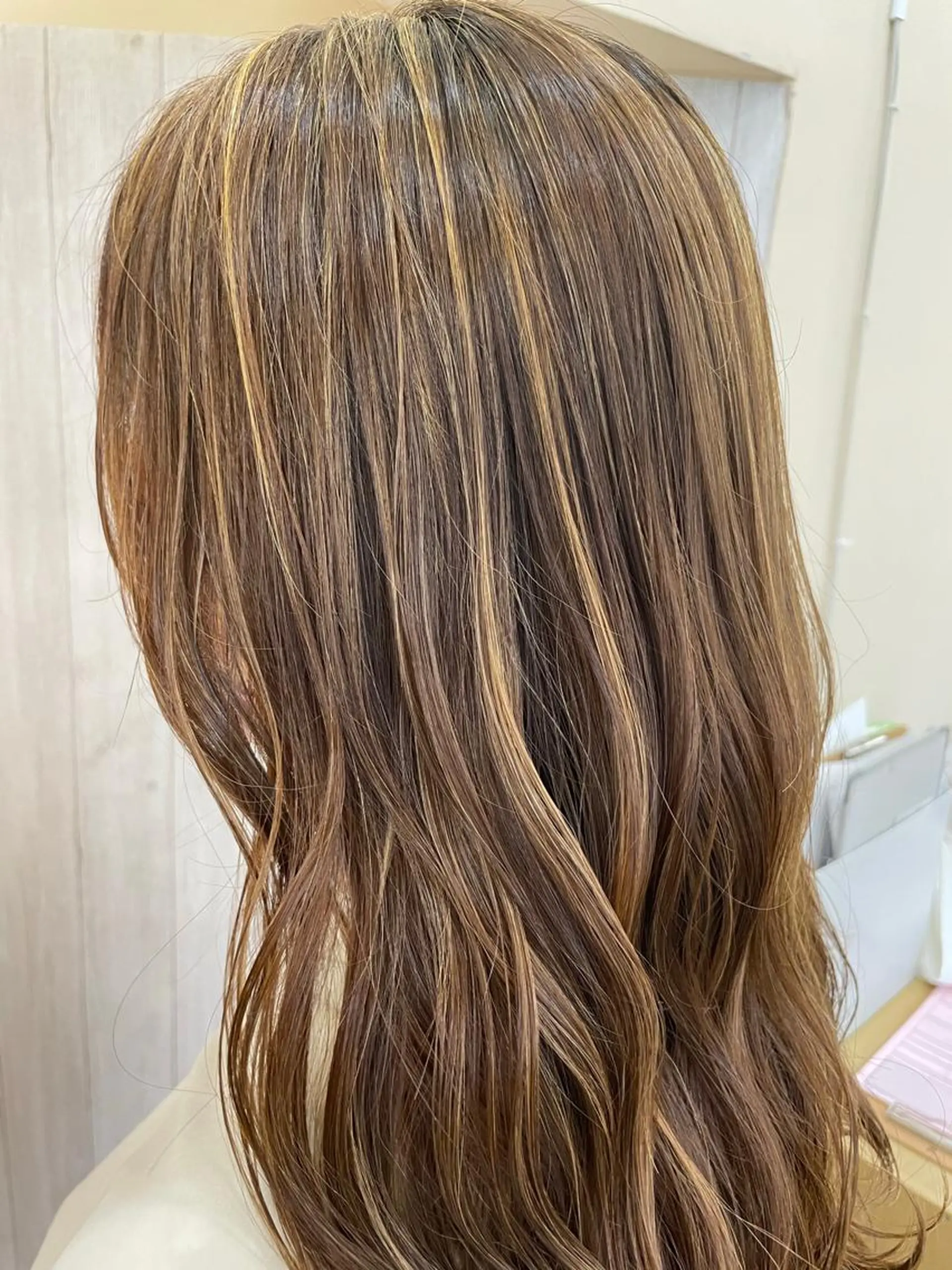 ロング 福原 亜祐美のヘアスタイル