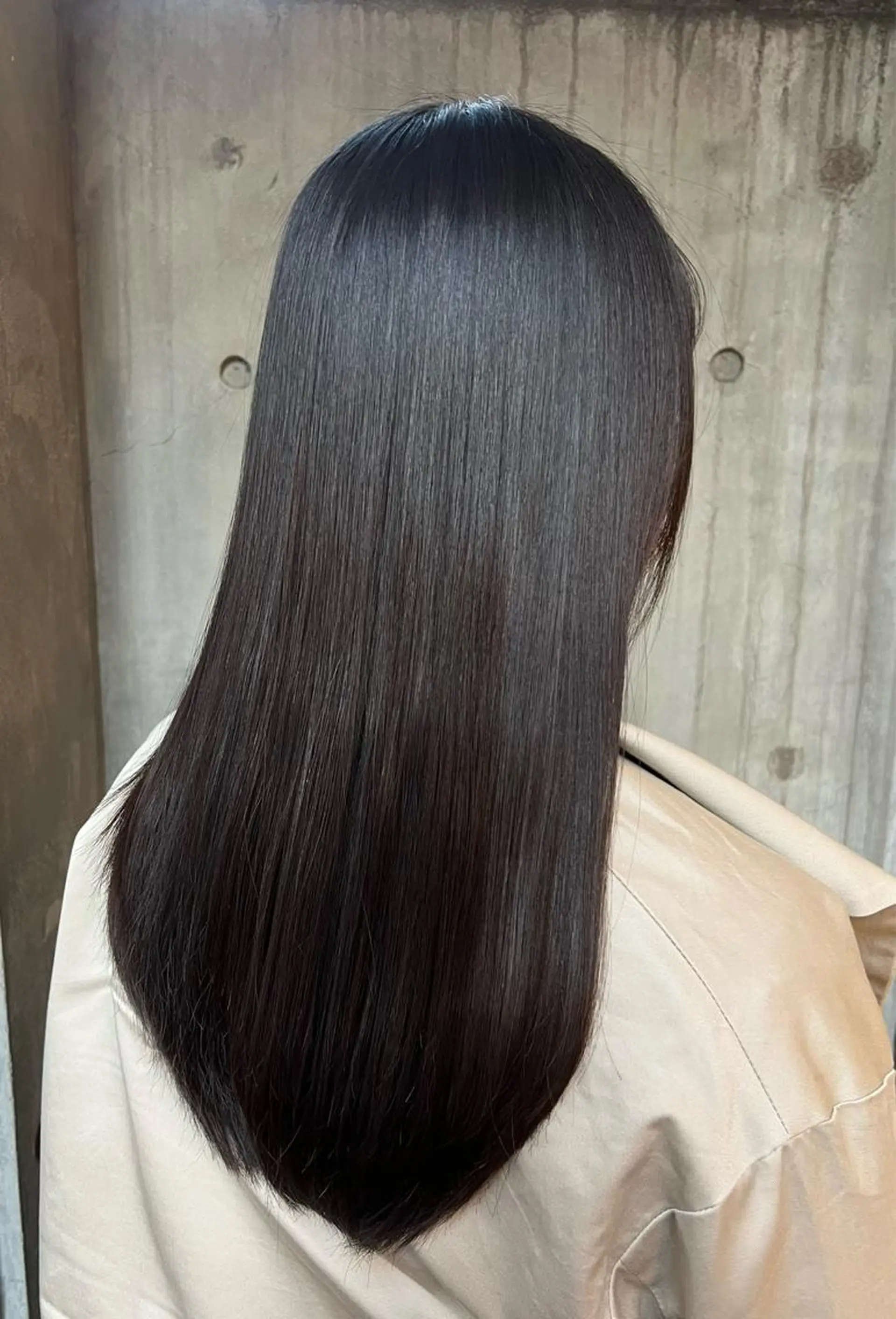 ロング muze所属・髪質改善/酸性ストレ ート/ブリーチ縮毛のヘアスタイル