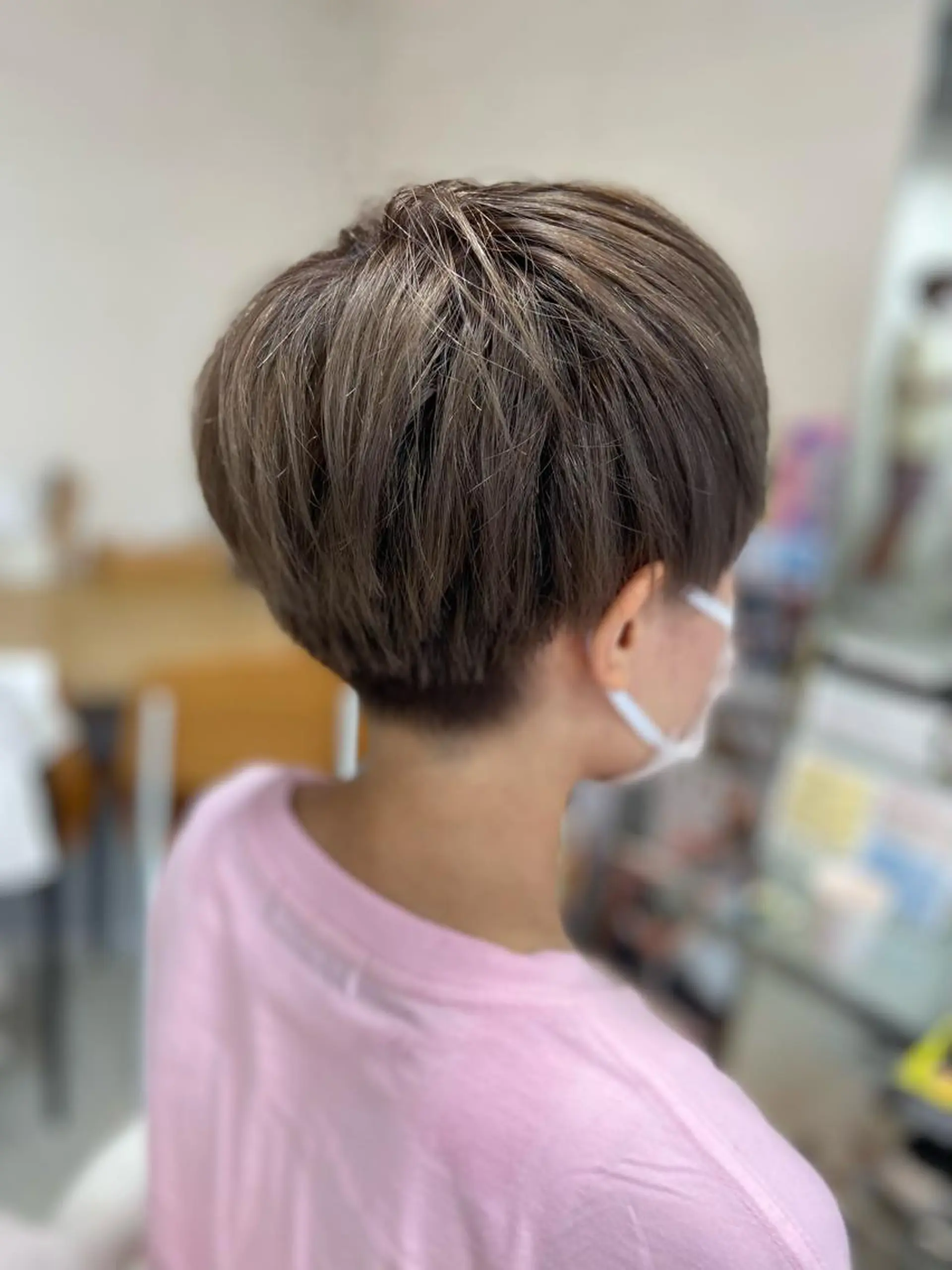 ショート カラー グレージュ シルバー シルバーグレージュ ヘアカラー 菊地 美憂のヘアスタイル