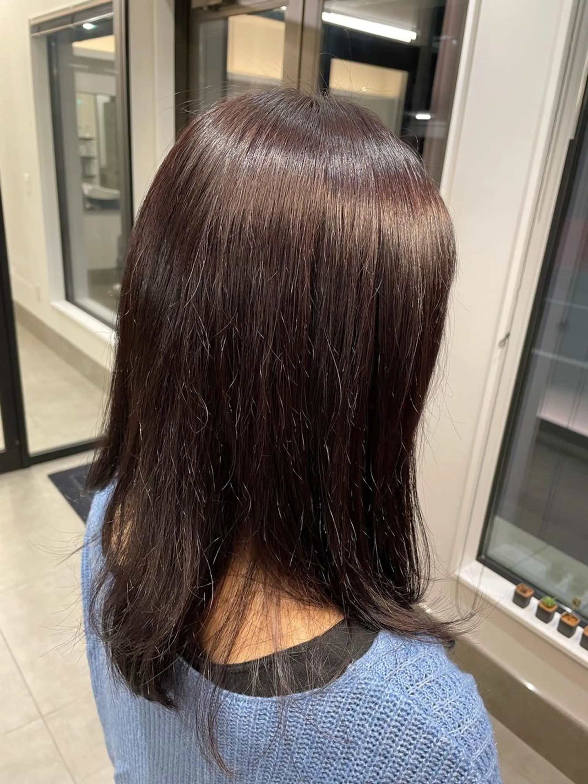 カラー ブルーカラー ブルーラベンダー ラベンダーカラー 山本 美羽のヘアスタイル