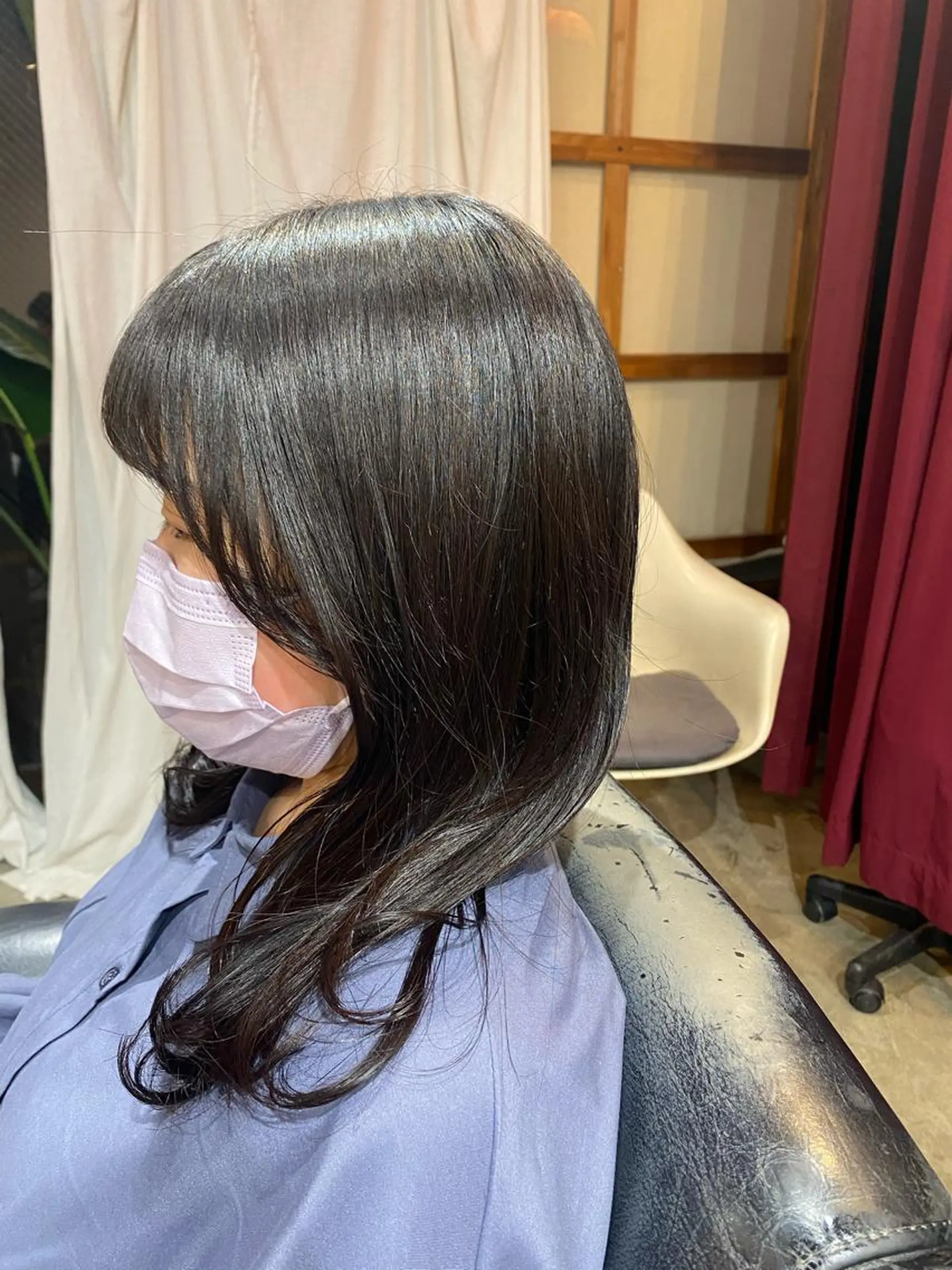 ミディアム 小日向 沙織のヘアスタイル