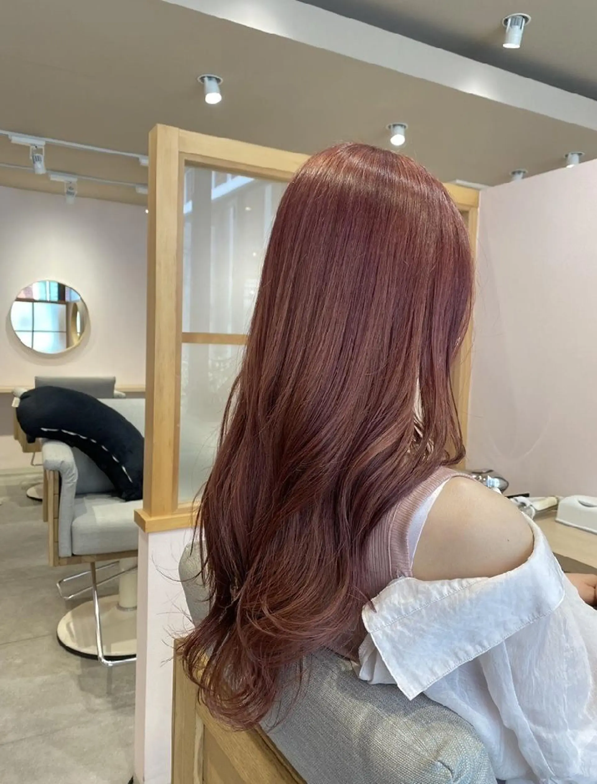 カラー ヘアカラー 芝智也／ ブリーチカラーのヘアスタイル