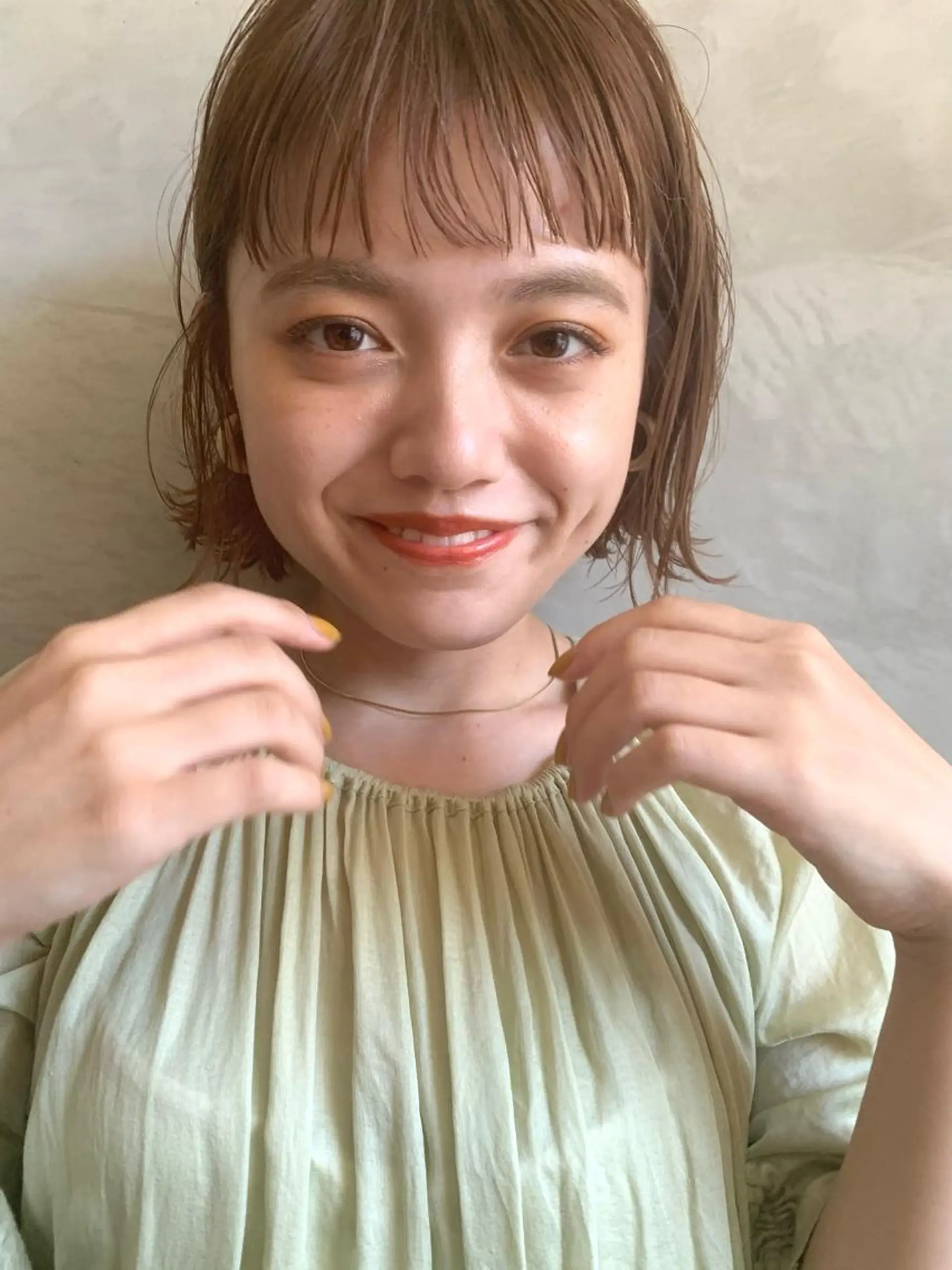 ミディアム 川本 裕🌿のヘアスタイル