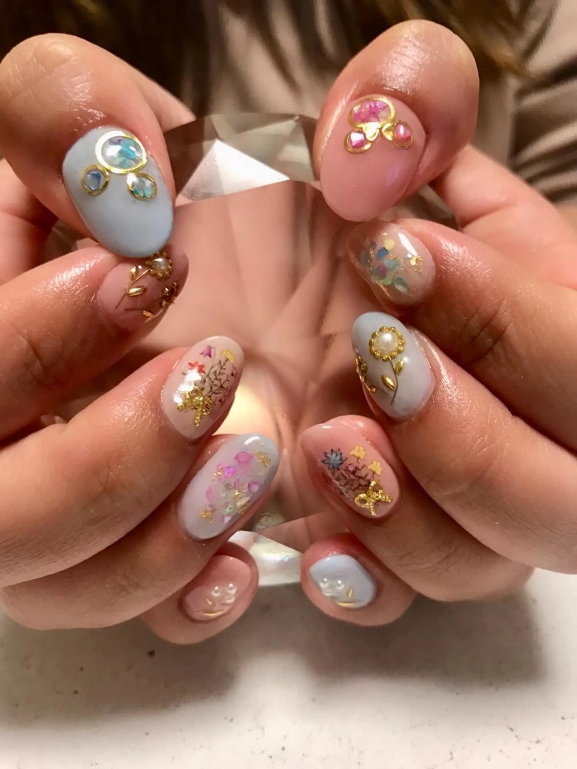 ネイル ストーンネイル nico.nico.mark NAIL所属・小林 梓のエステ・リラクイメージ