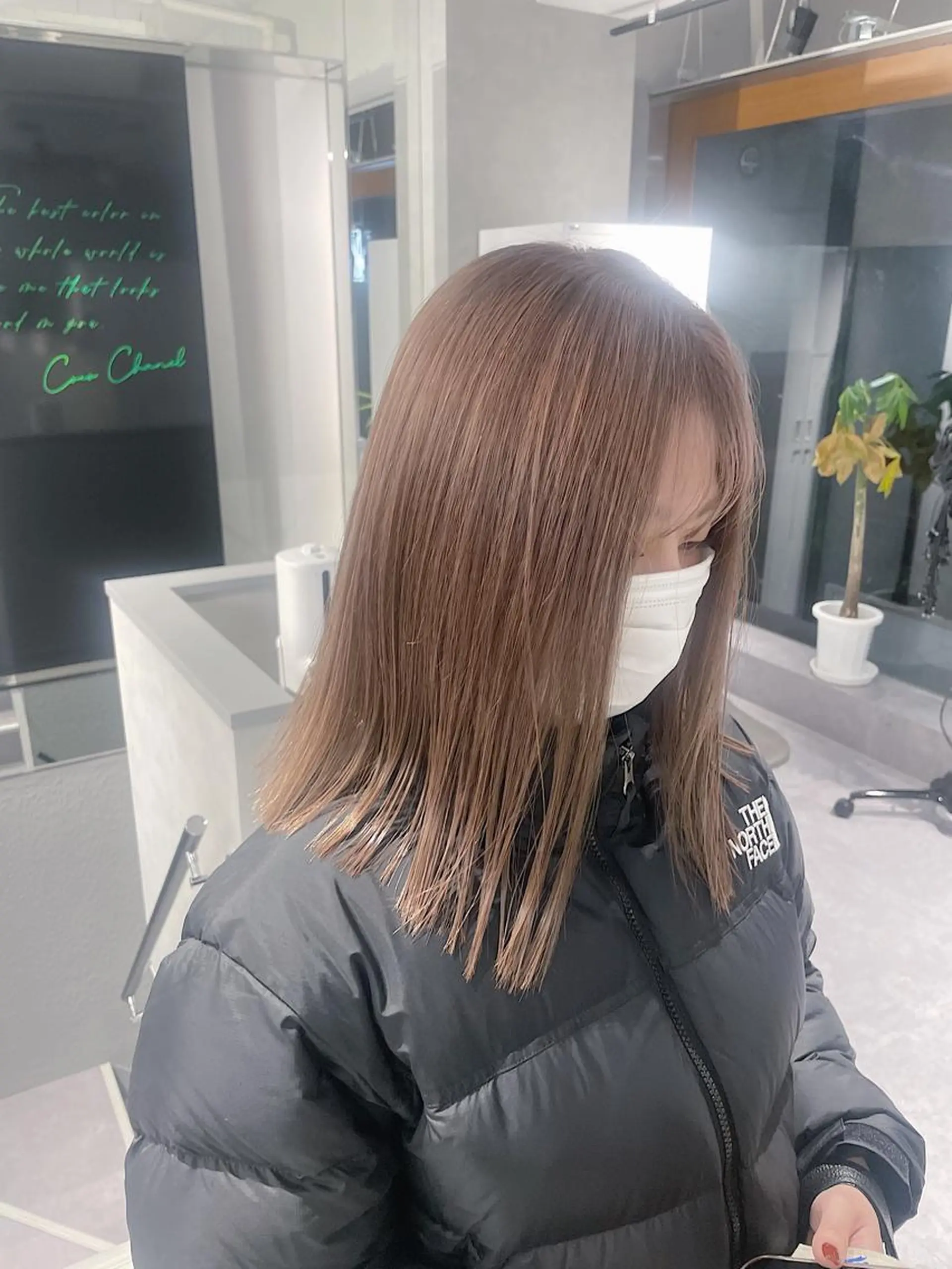 ショート カラー アッシュ バレイヤージュ ベージュカラー 黒髪 ブリーチ ikuma/ ミルクティーのヘアスタイル