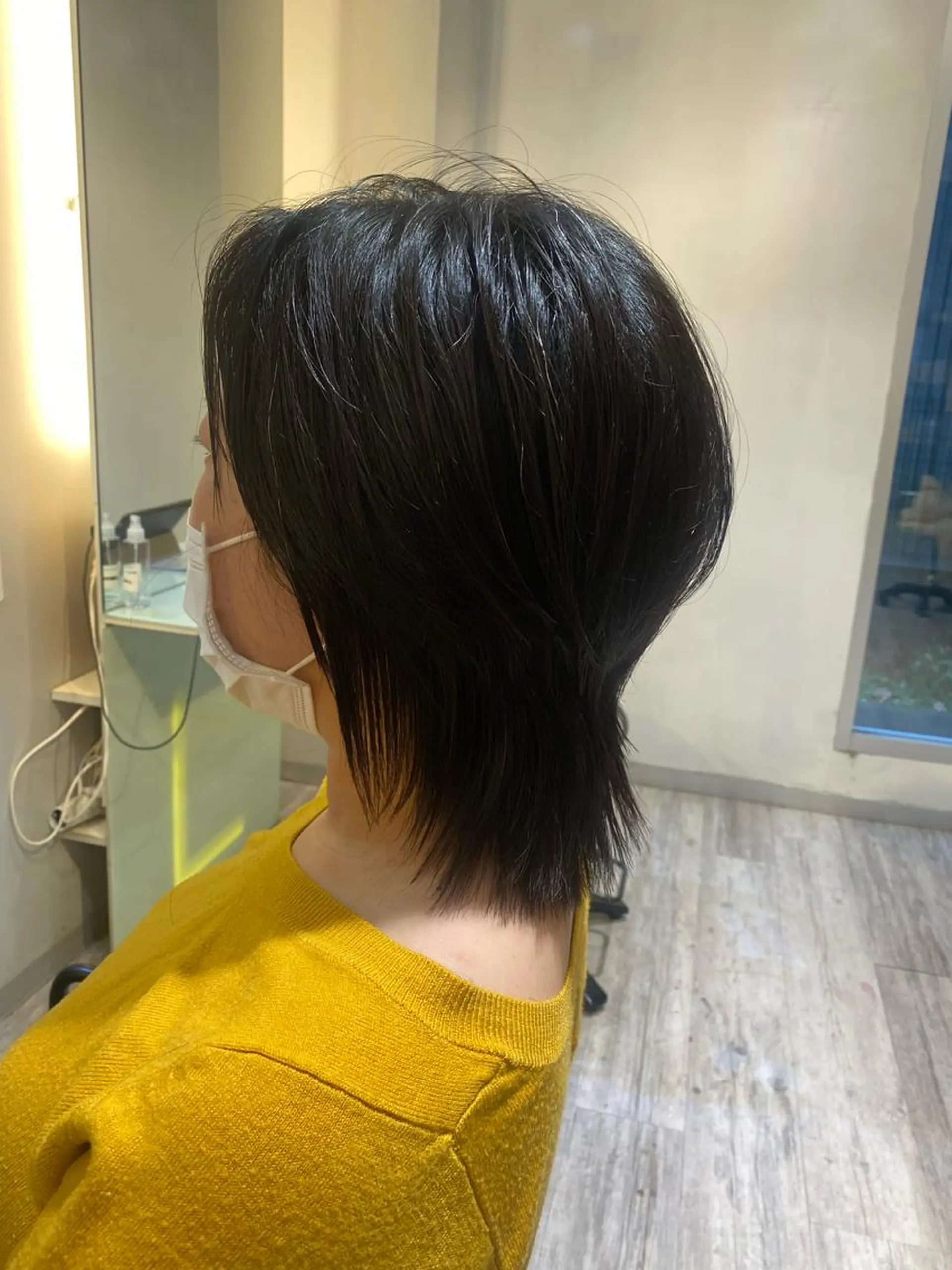 ミディアム ミディアムパーマ ウルフカット カット 縮毛矯正 西山 恵太郎のヘアスタイル