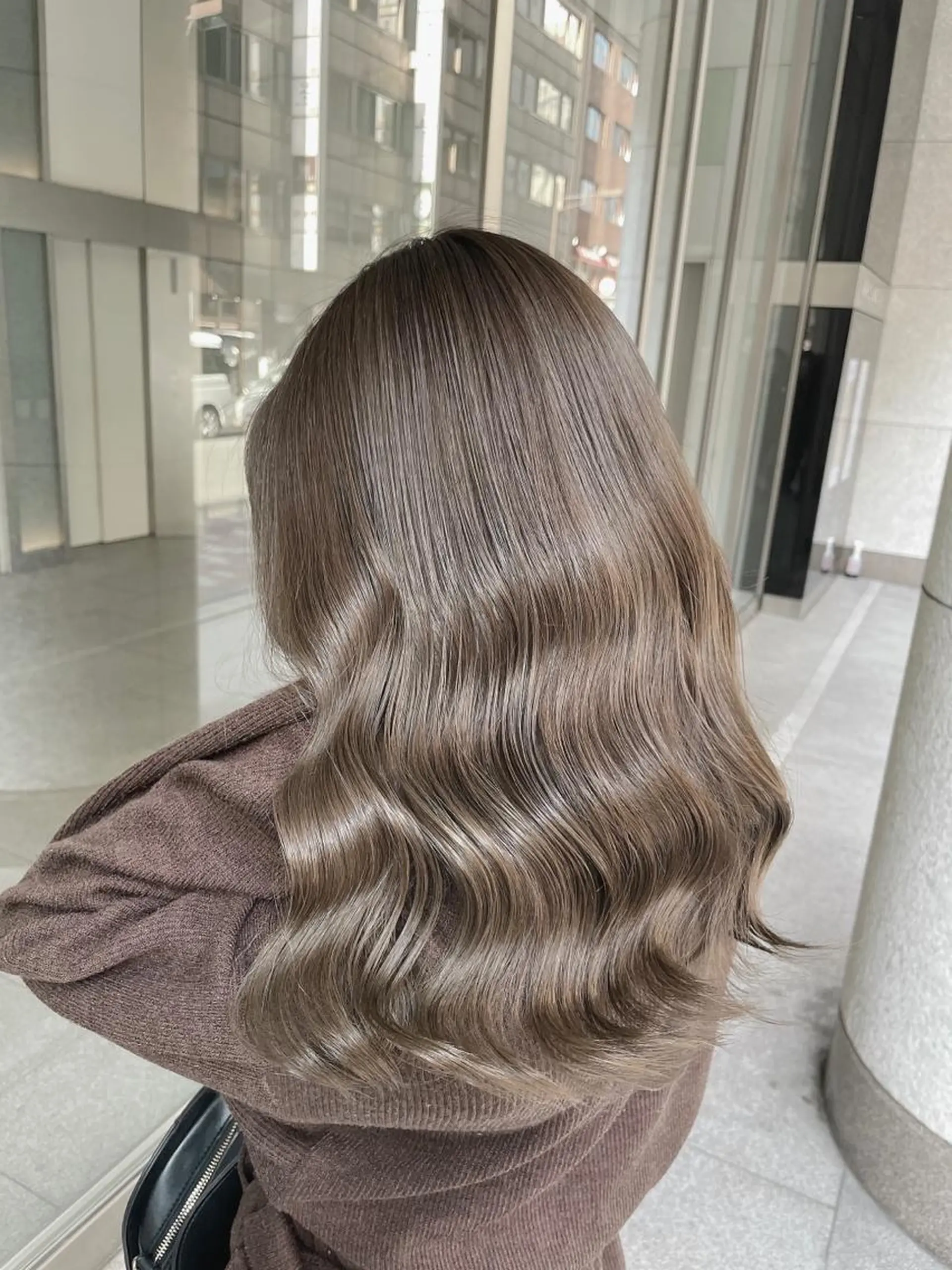 セミロング カラー カット ヘアカラー トリートメント 美髪美容師 くぼた店長🫧のヘアスタイル