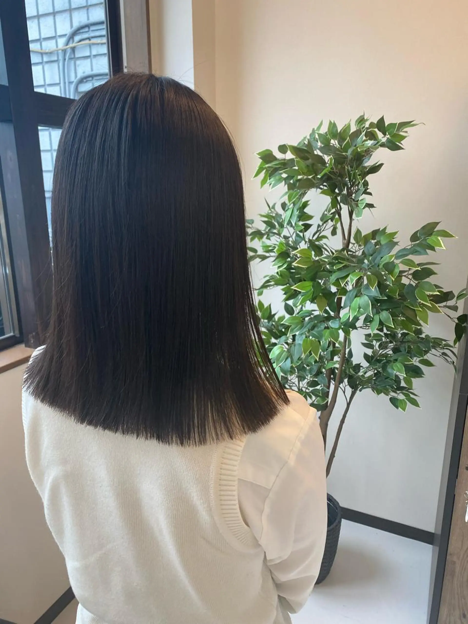 セミロング 松本 菜那のヘアスタイル