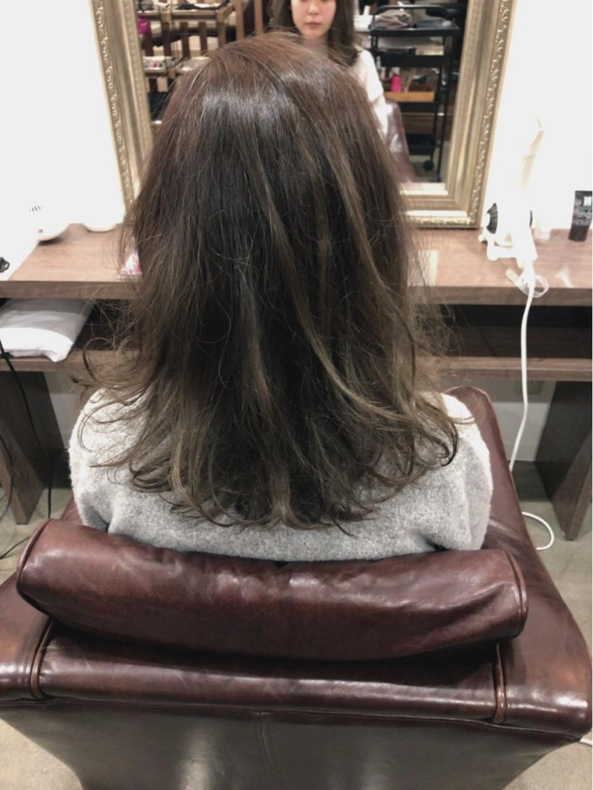 ミディアム カラー レイヤーカット匠 イソザキノリユキのヘアスタイル