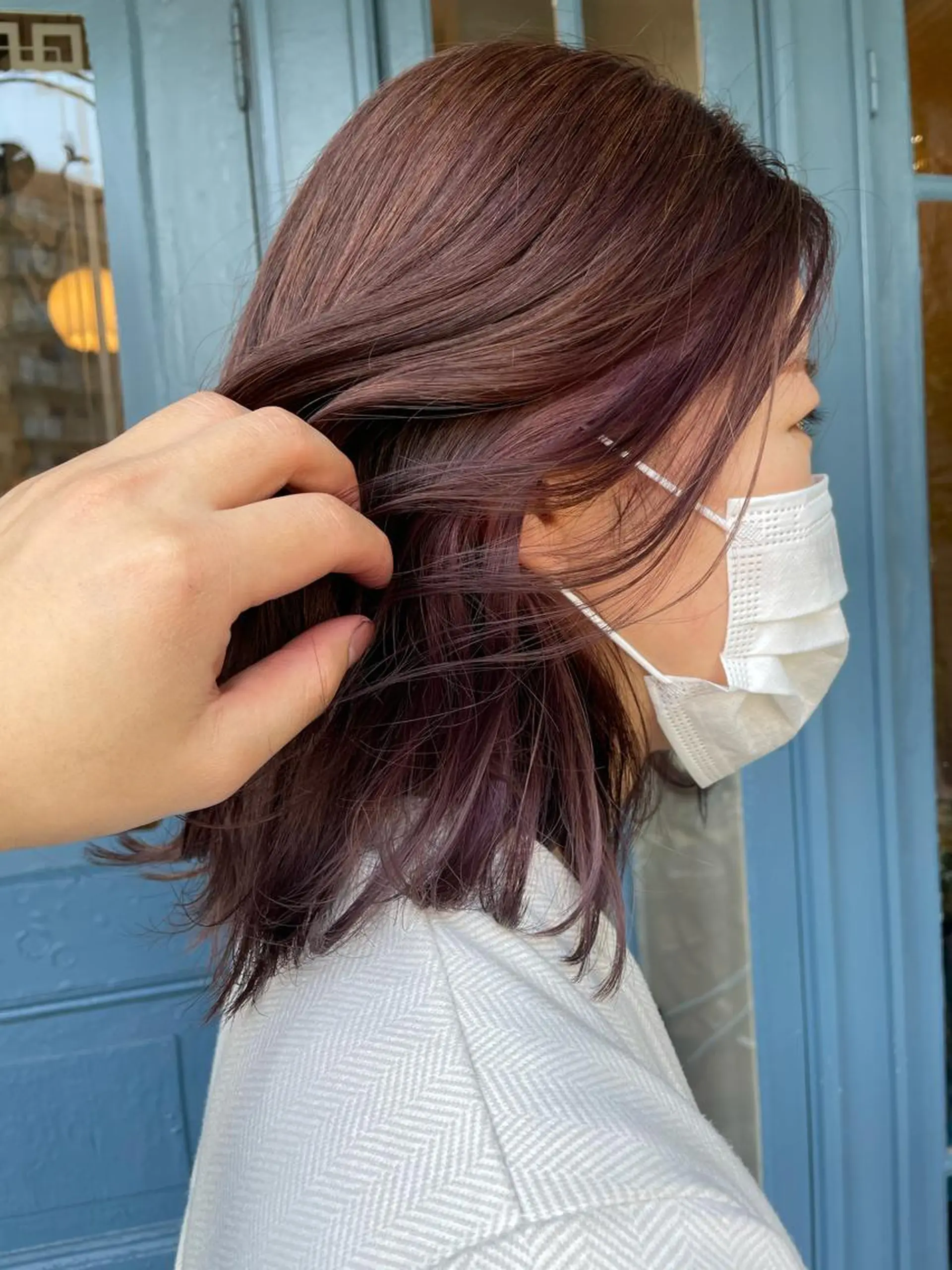 セミロング ブリーチ毛矯正.髪質 改善.髪にドラマをのヘアスタイル