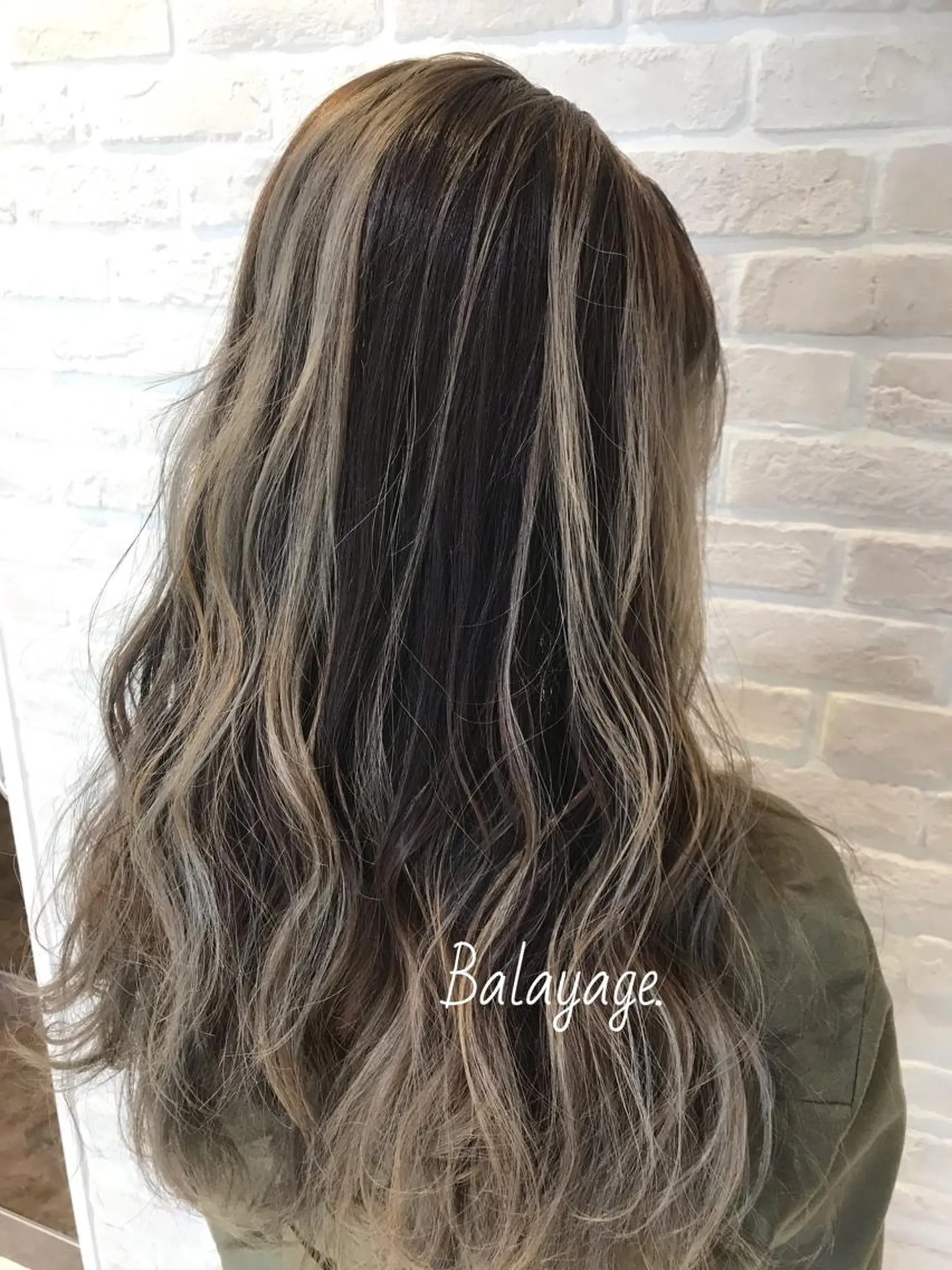 セミロング カラー ブリーチ カット ヘアカラー トリートメント 宇野 堅太 本気で 悩む方へ✨のヘアスタイル