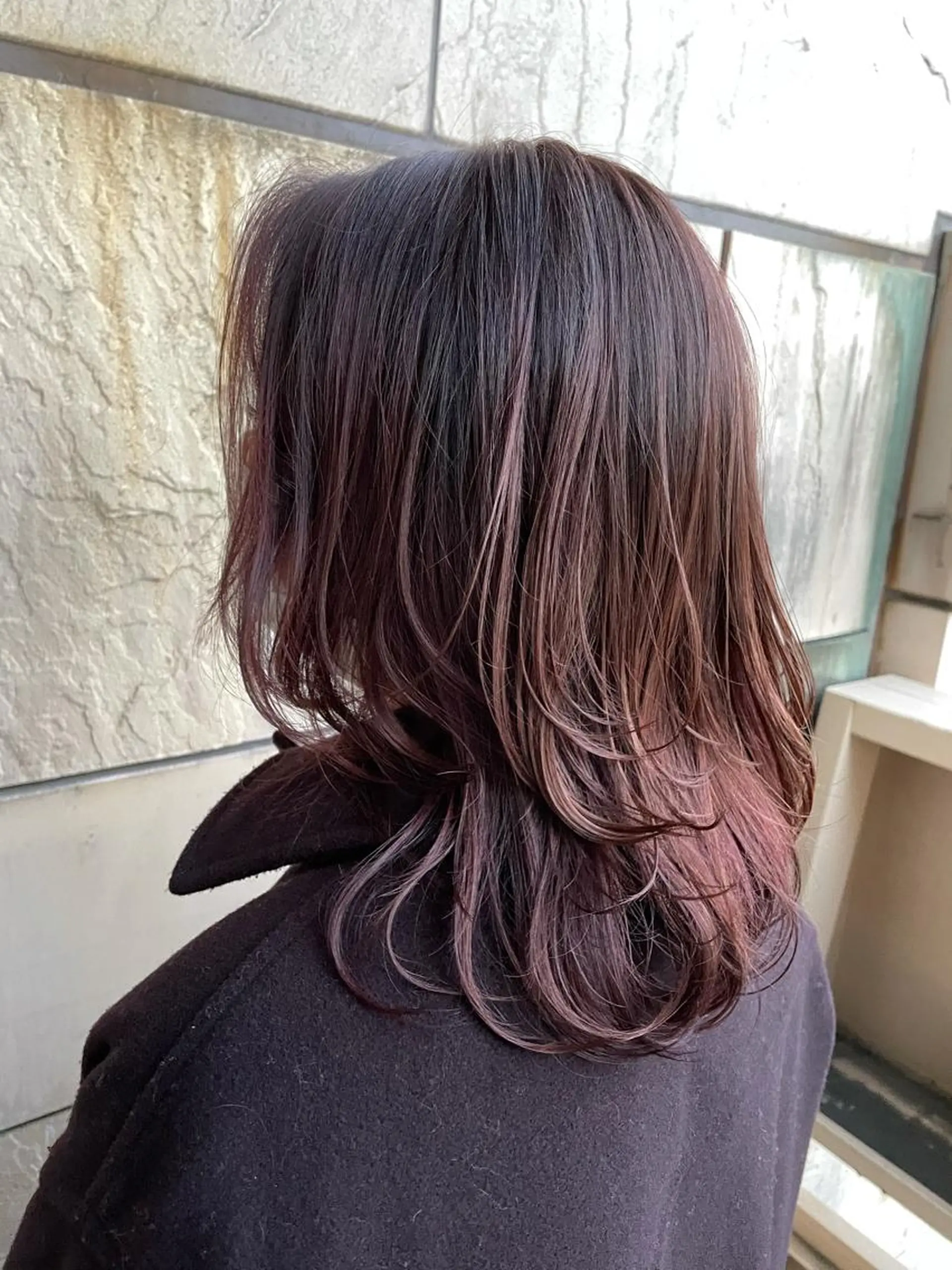 セミロング 🦄艶カラー×韓国 NANA💎🐬のヘアスタイル